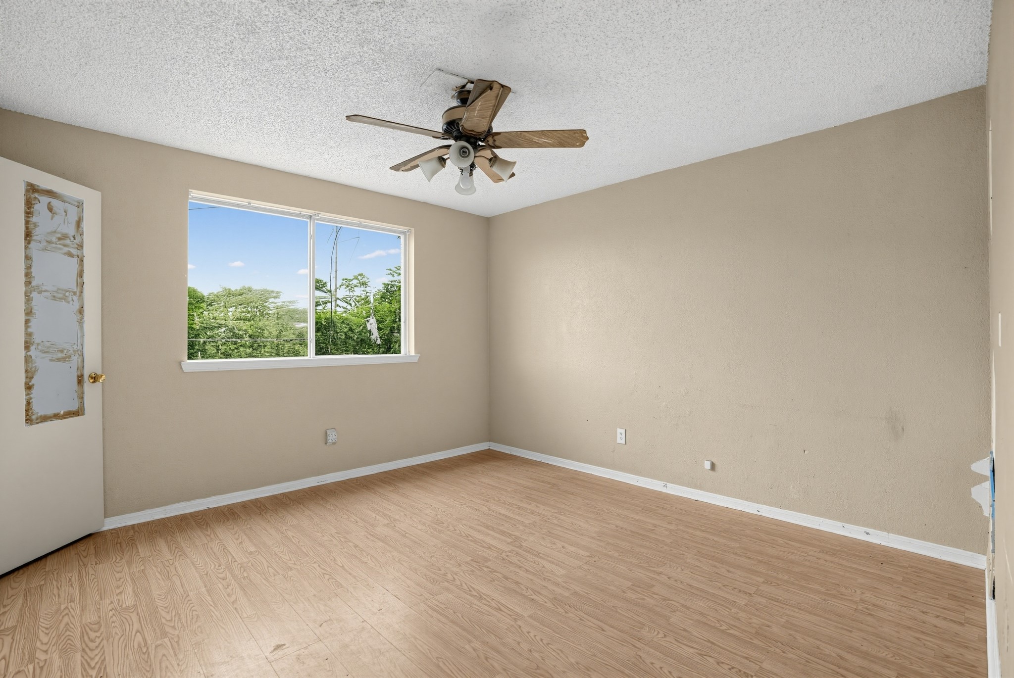 17623 Crestline Road Property Photo 23