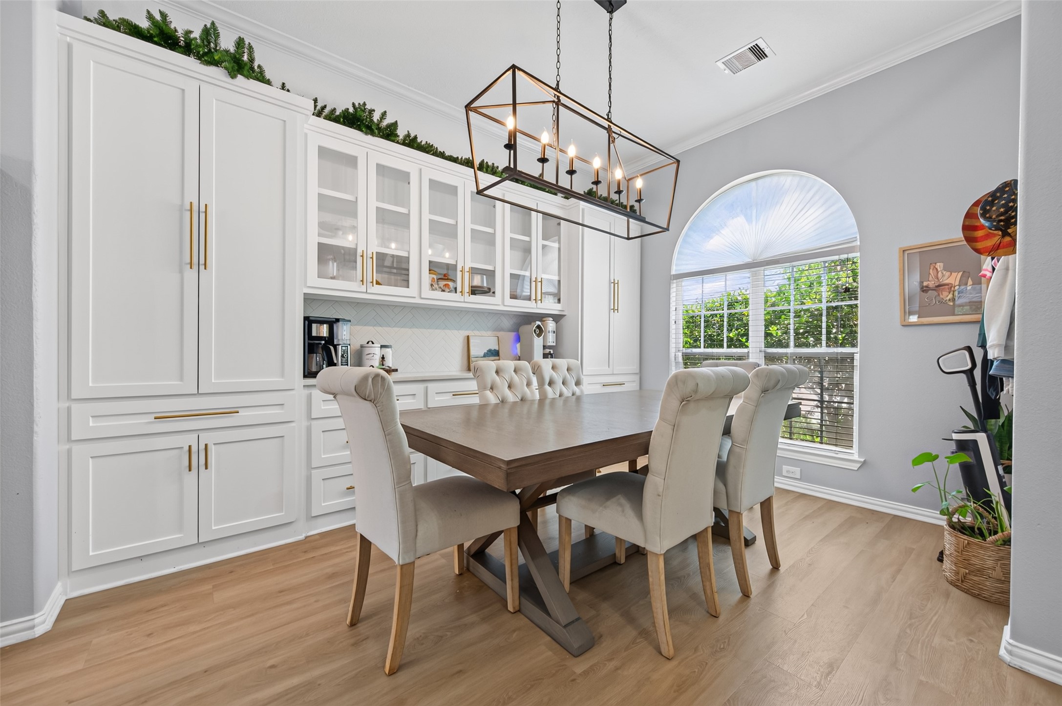 18102 Garnet Red Road Property Photo 4