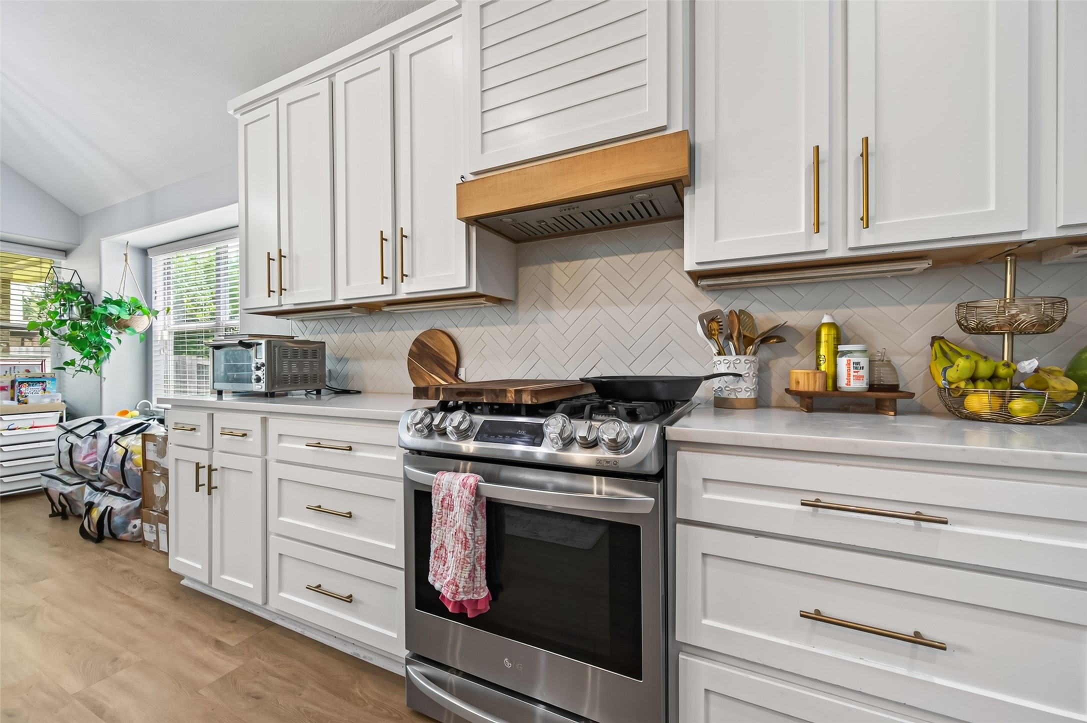 18102 Garnet Red Road Property Photo 6