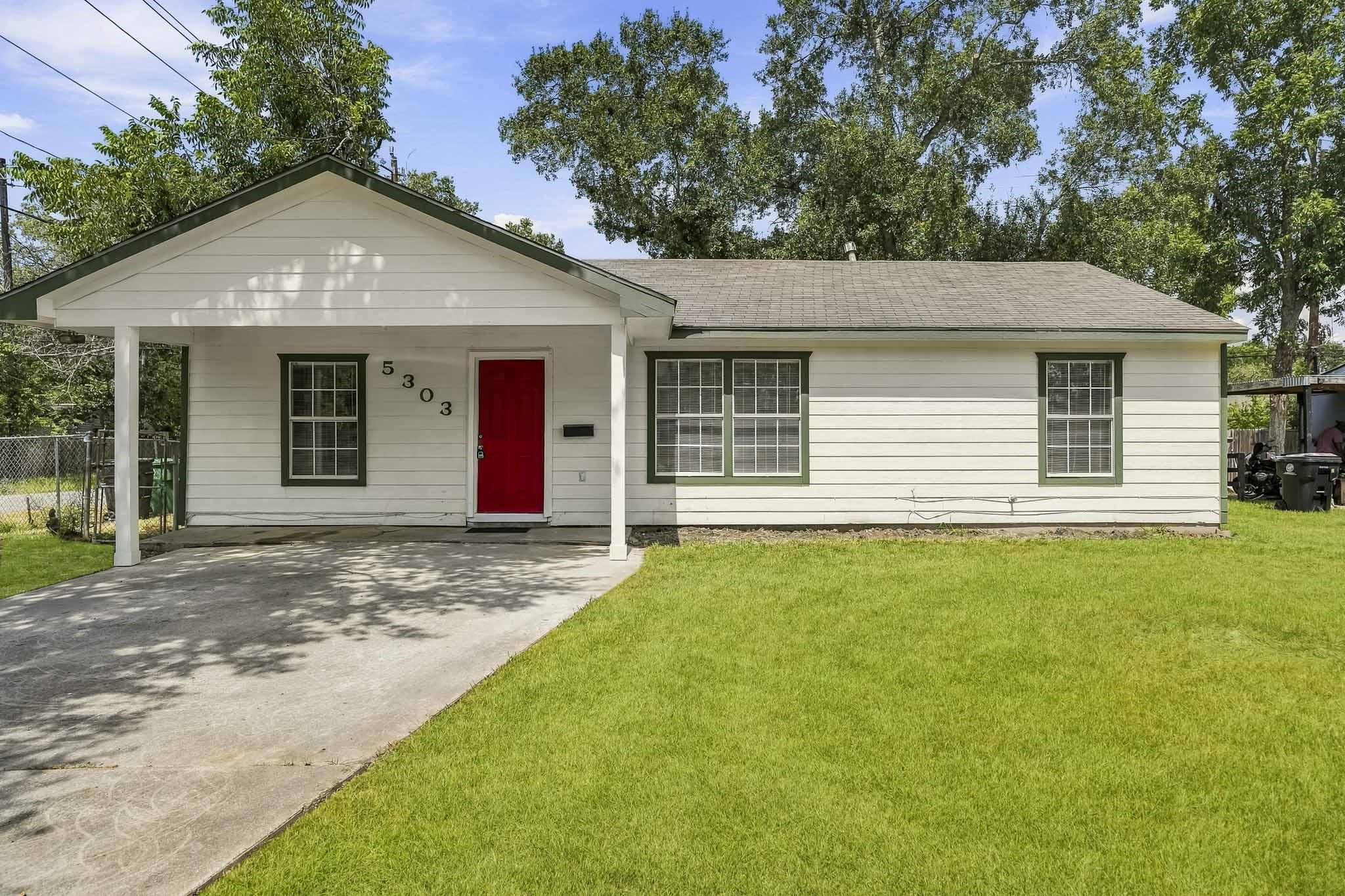 5303 Ridgeway Drive Property Photo 1