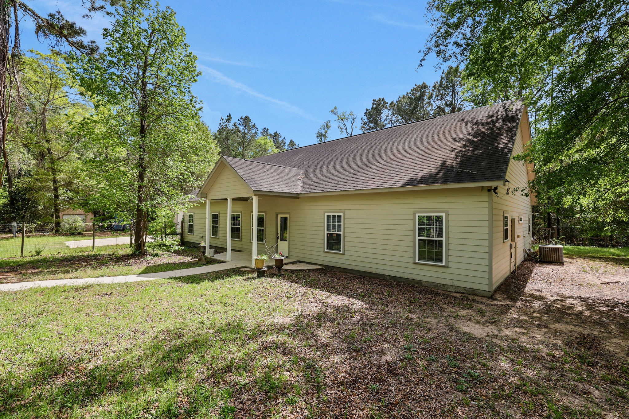 1290 Spring Ridge Road Property Photo 3