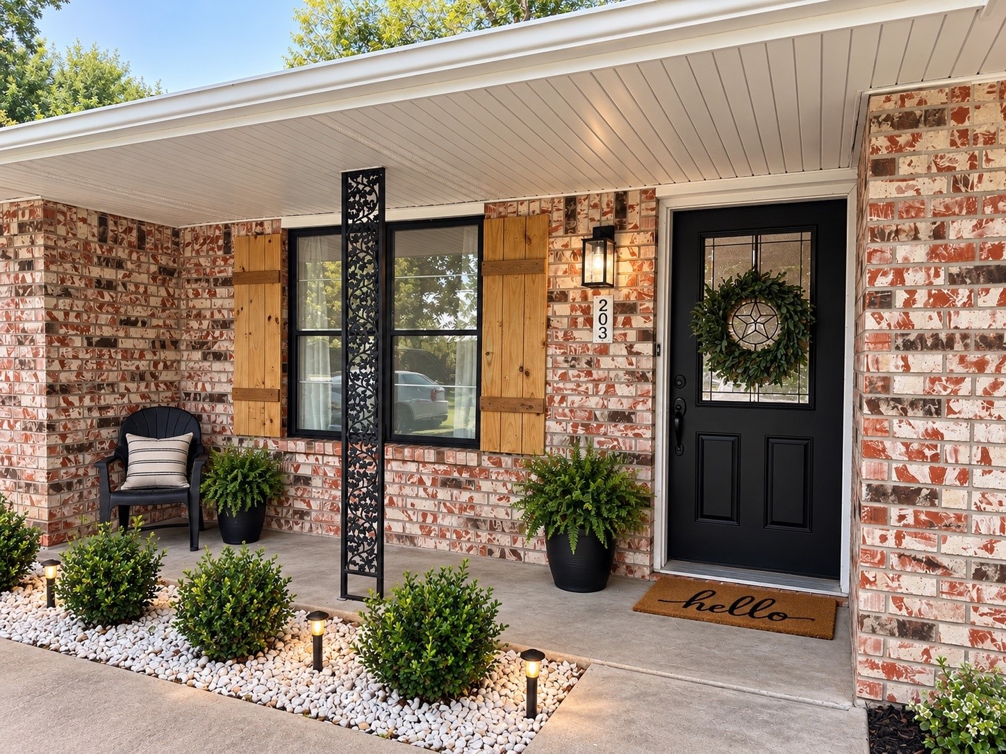 203 Peach Property Photo 3