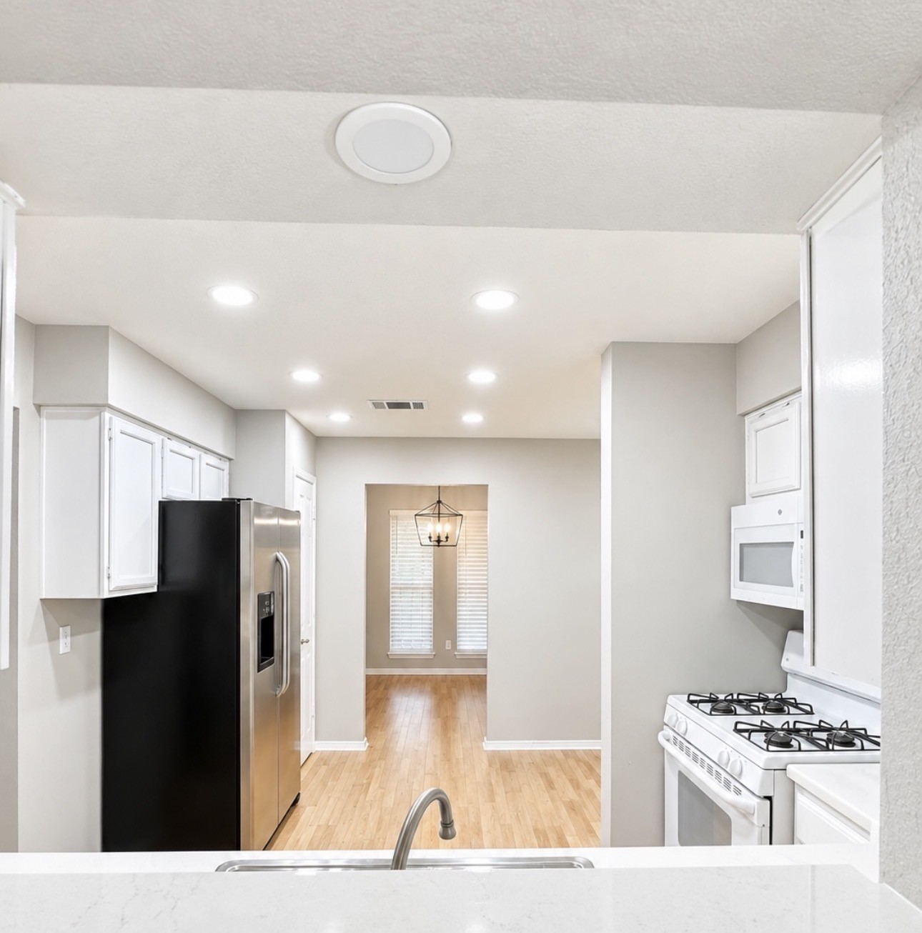 8075 Split Pine Drive Property Photo 6