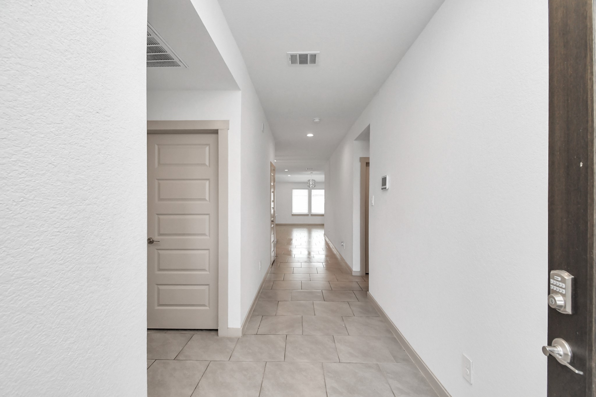 3943 Canyon Shore Lane Property Photo 6