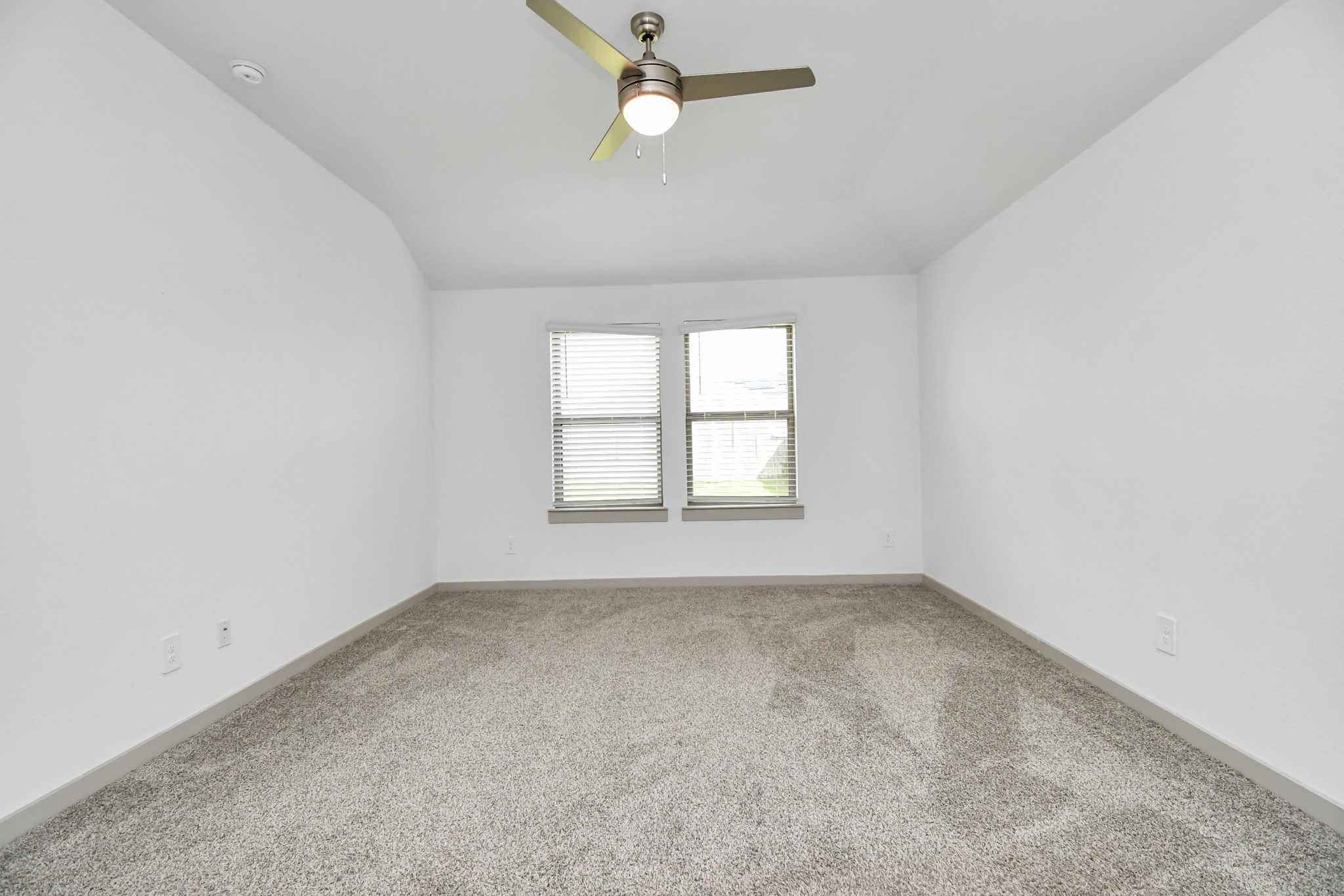 3943 Canyon Shore Lane Property Photo 14