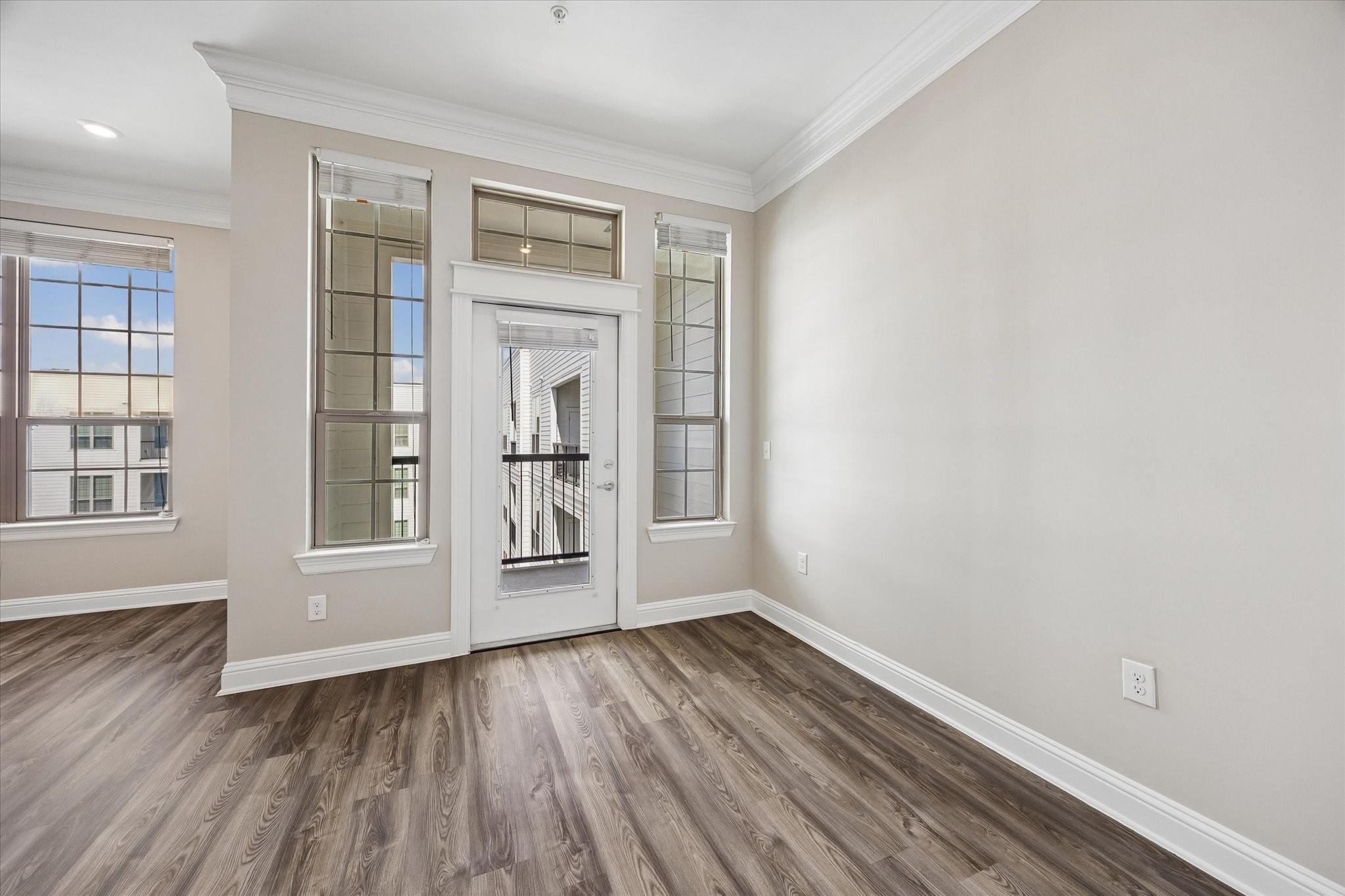 2111 Austin Street 628 Property Photo 6