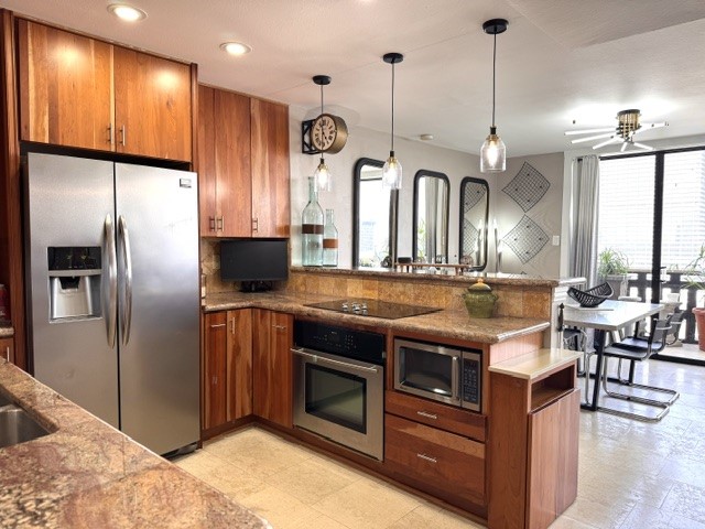2016 Main Street 1807 Property Photo 3