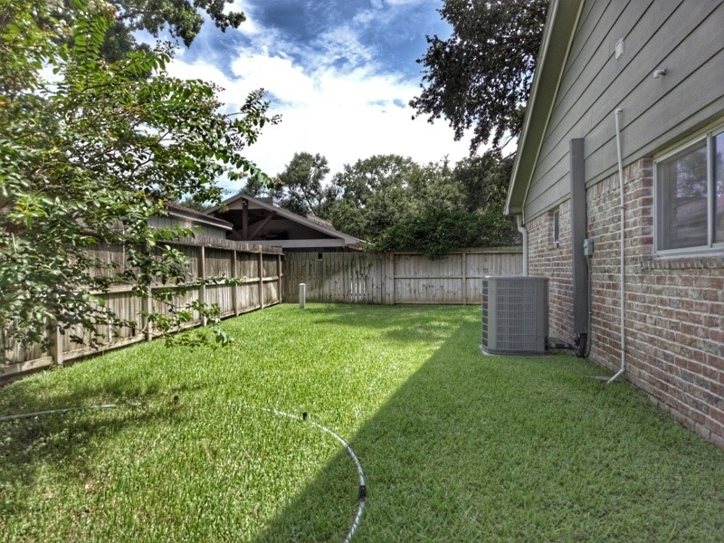 15715 Tumbling Rapids Drive Property Photo 23