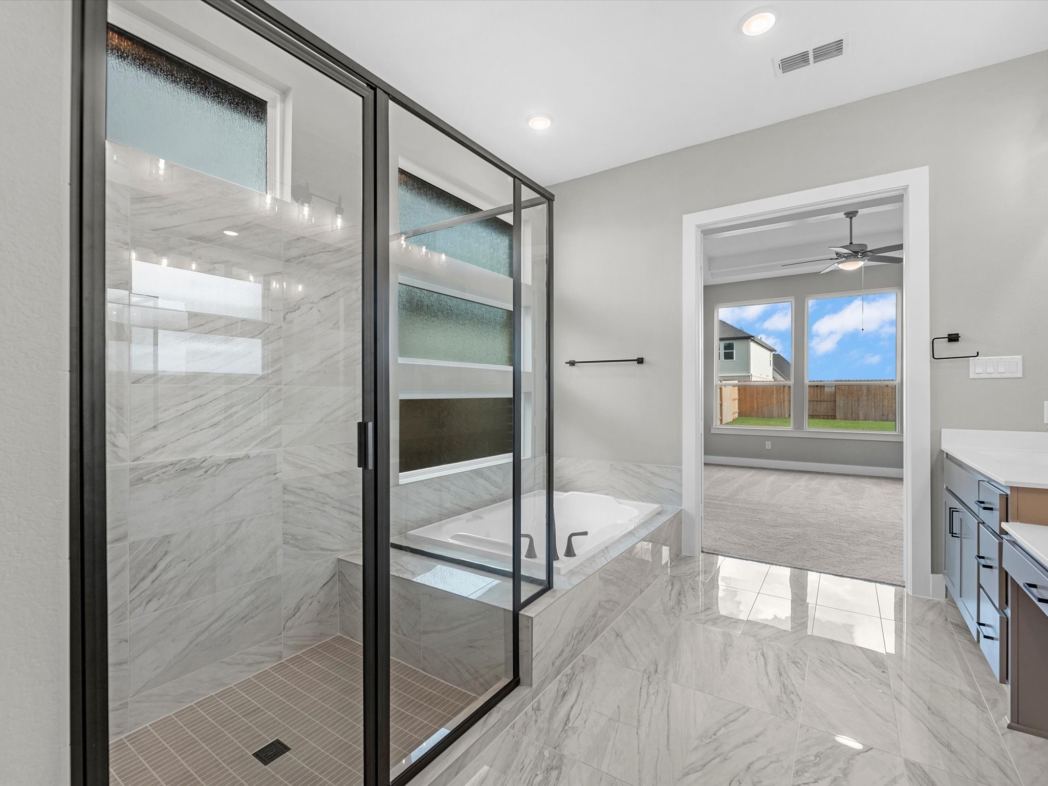 18422 Red Dahlia Road Property Photo 12