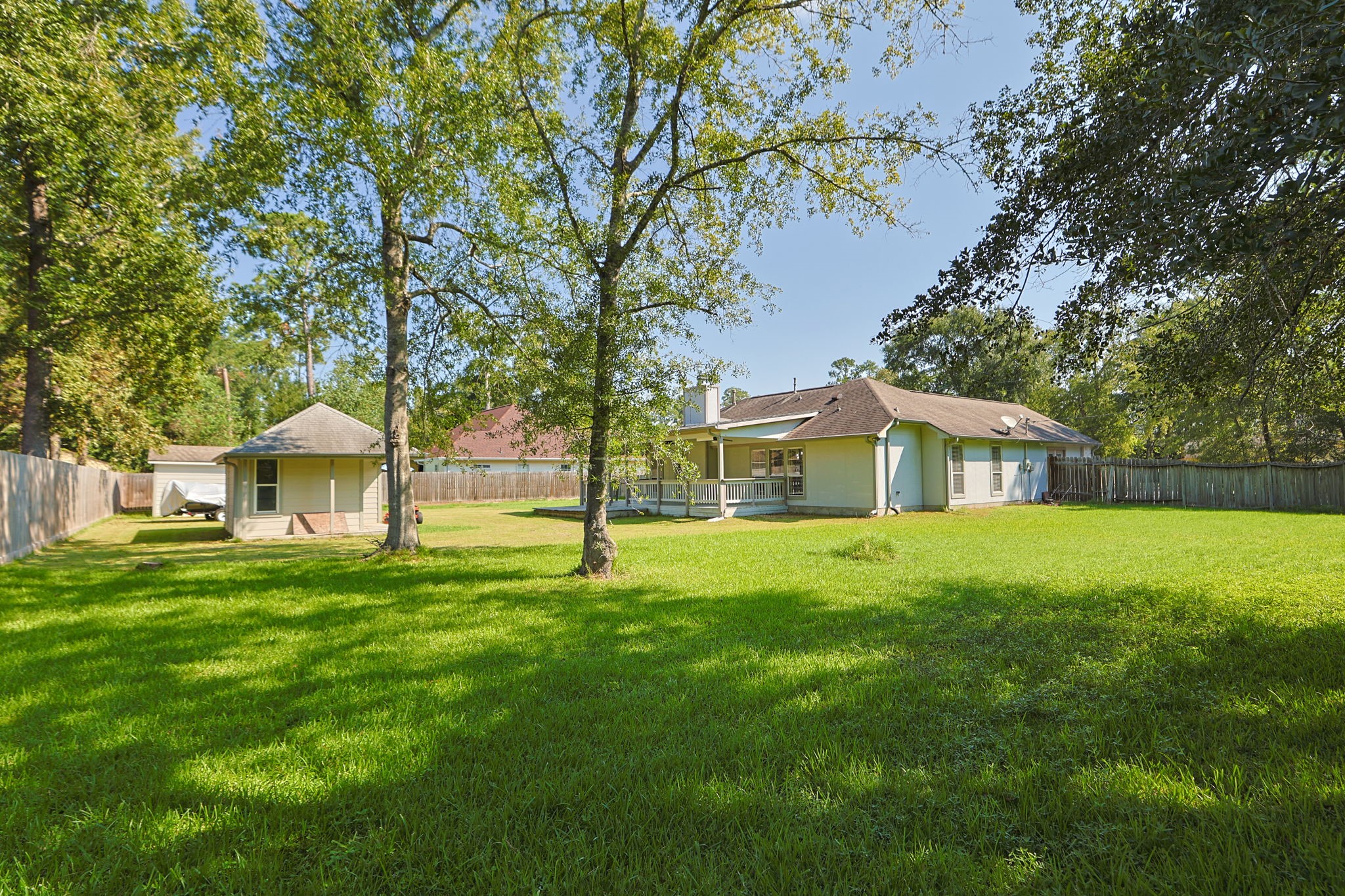 10403 Twin Oak Drive Property Photo 2