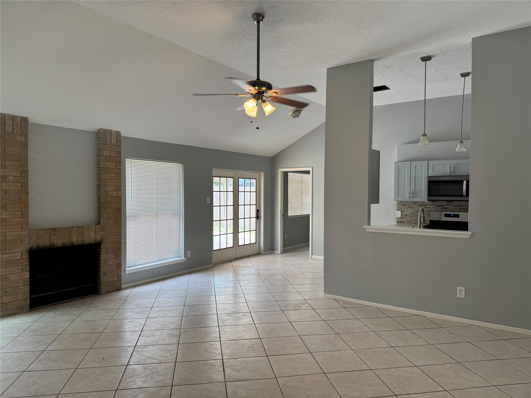 4207 Maple Cross Drive Property Photo 19