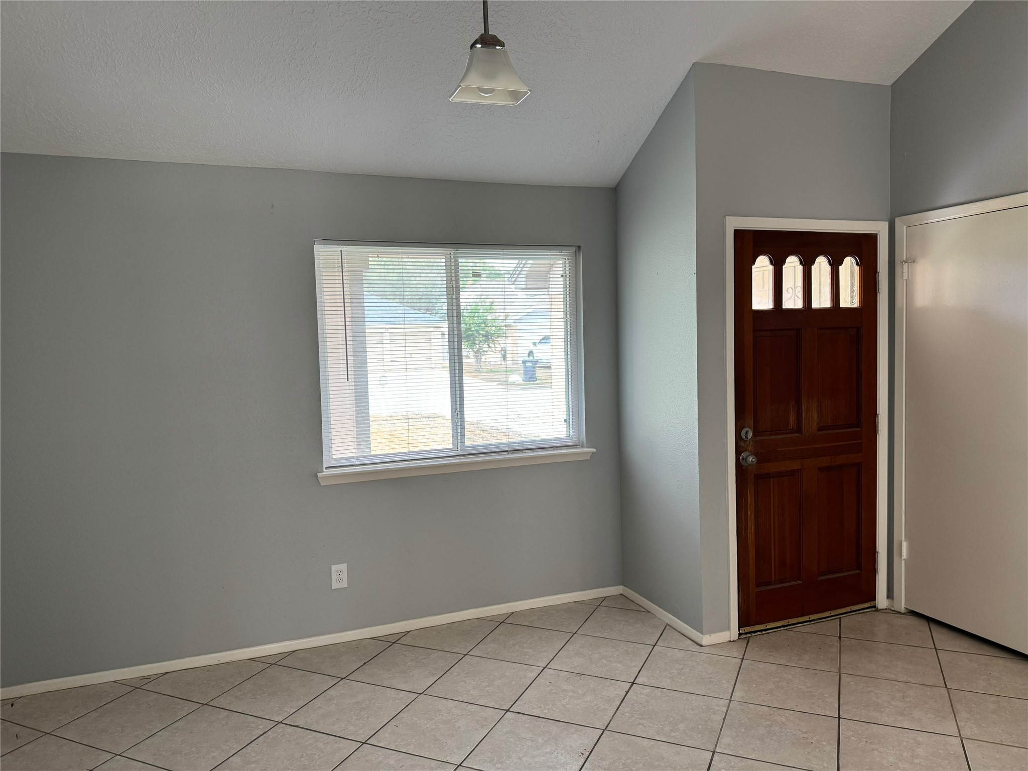 4207 Maple Cross Drive Property Photo 22