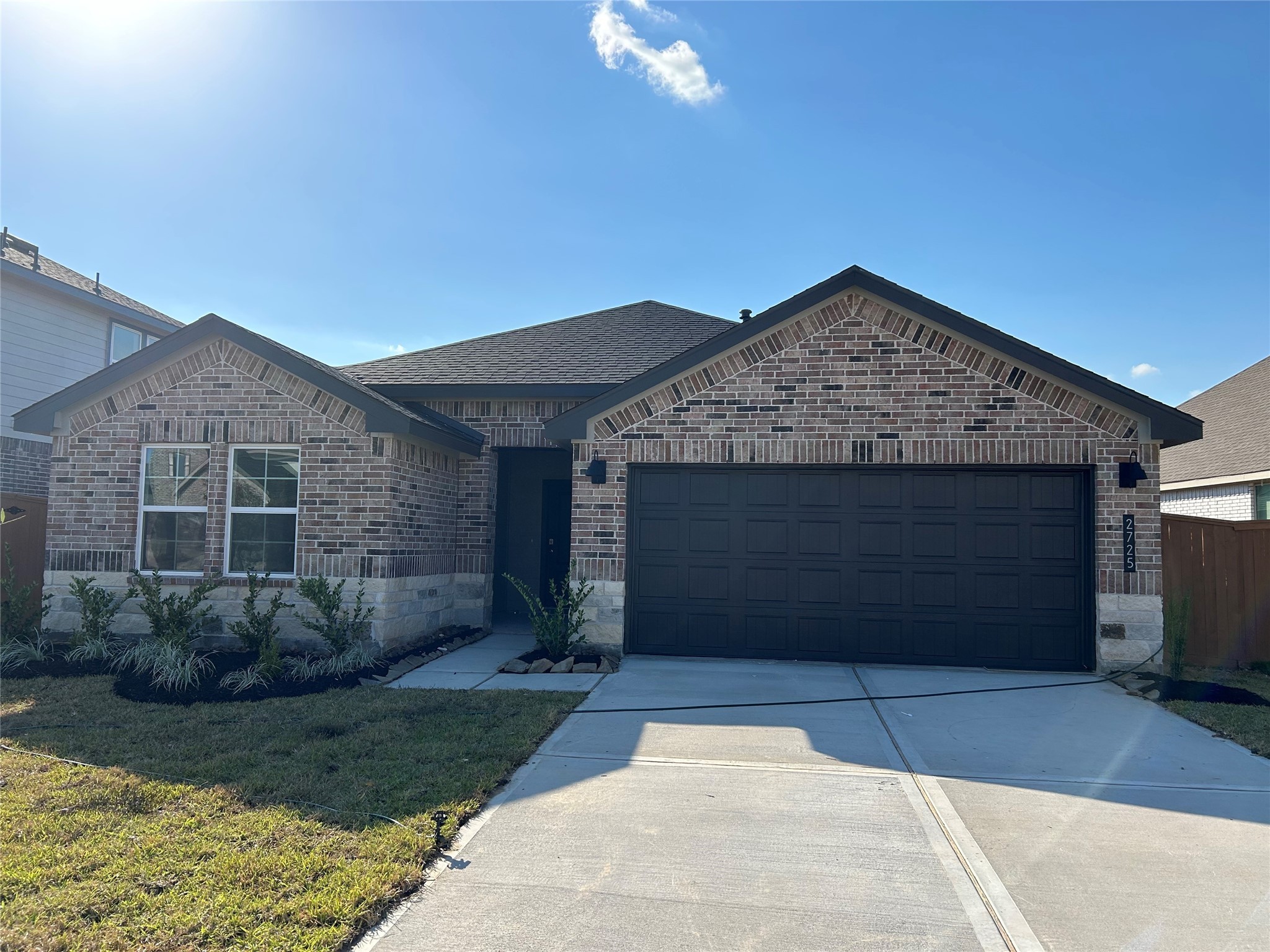 2725 Gran Castillo Drive Property Photo 1