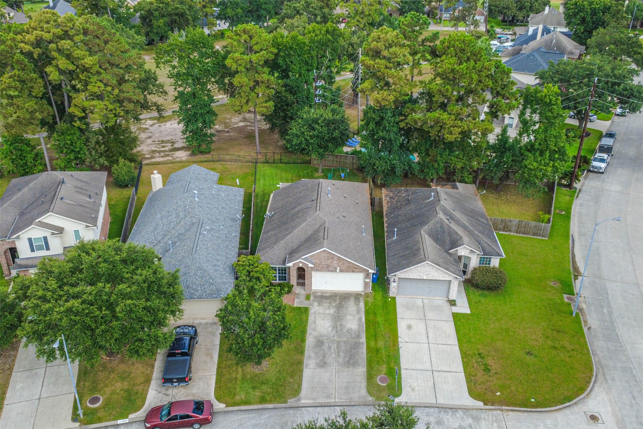 18606 Walden Glen Circle Property Photo 2
