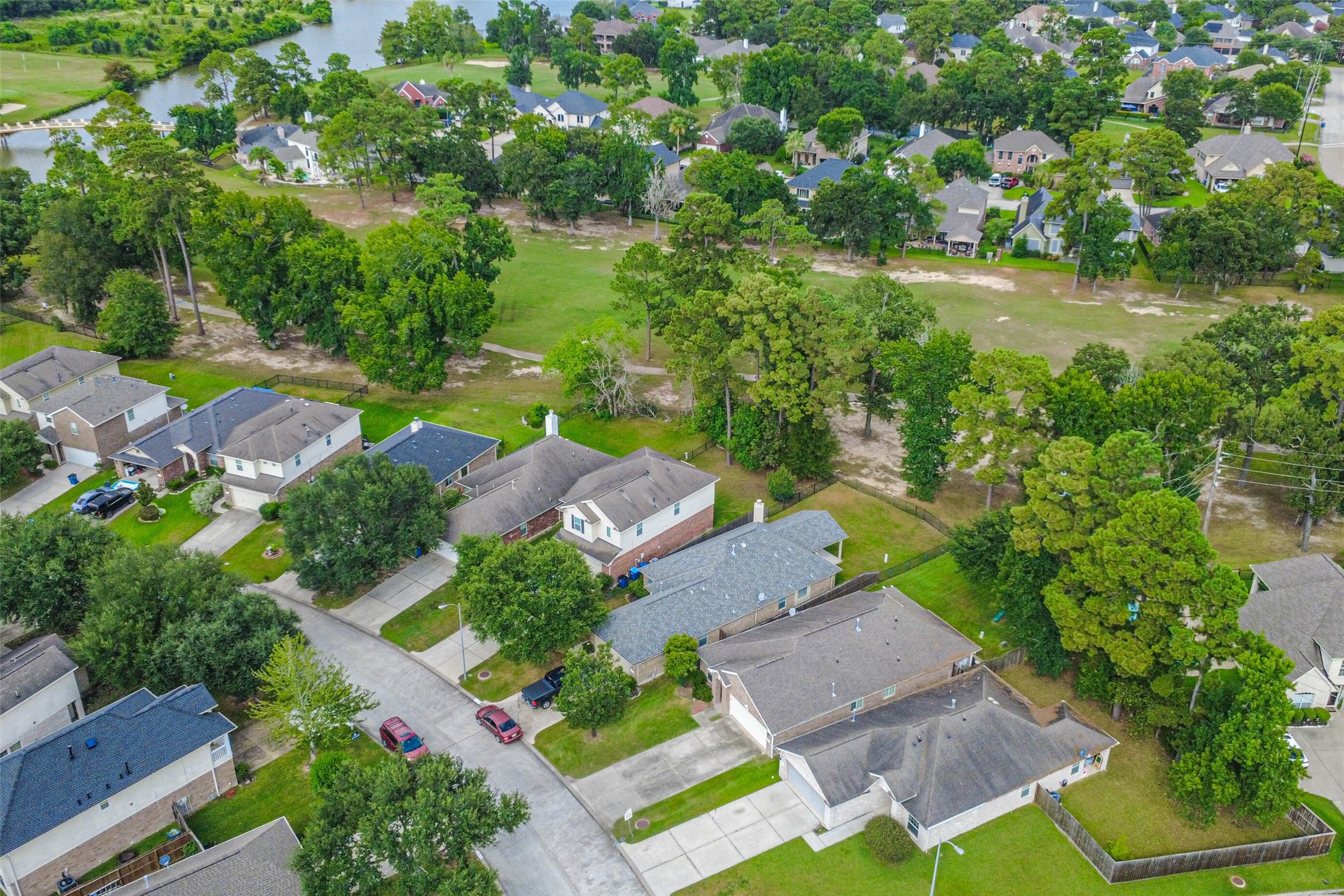 18606 Walden Glen Circle Property Photo 4