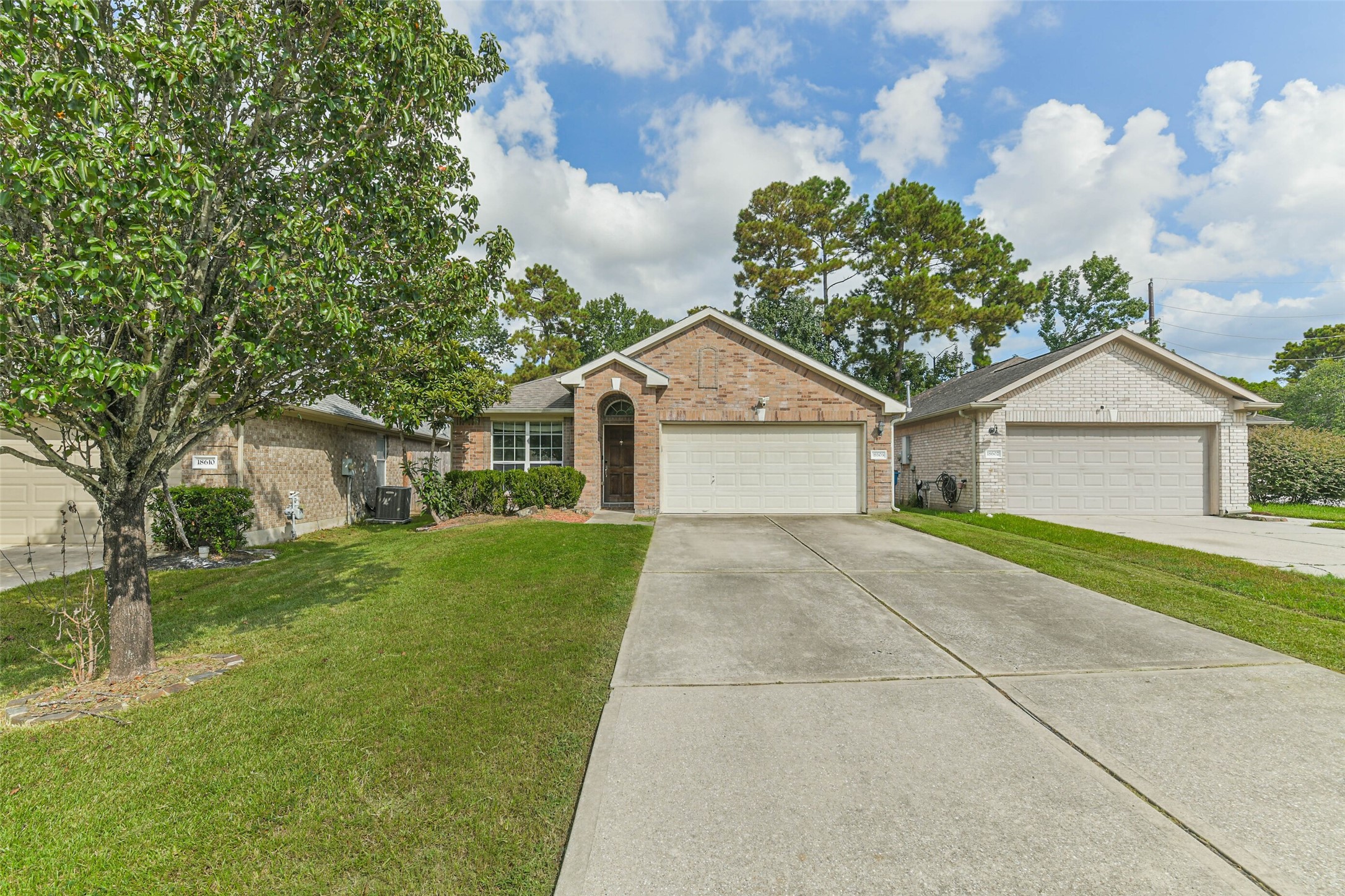 18606 Walden Glen Circle Property Photo 5