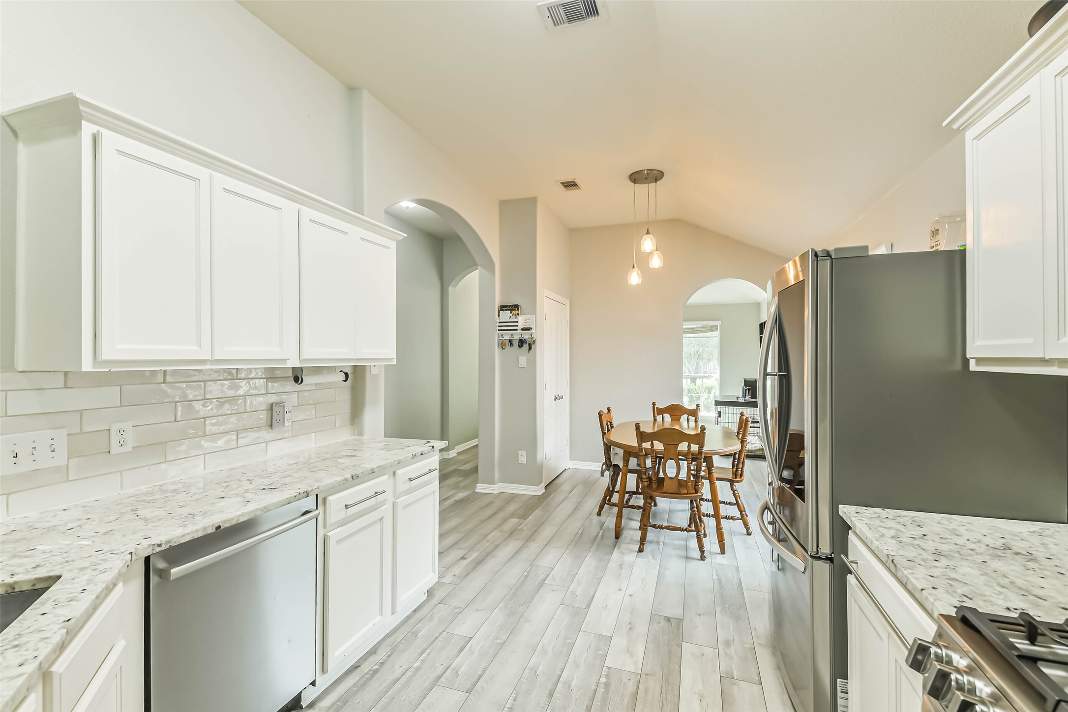 18606 Walden Glen Circle Property Photo 12