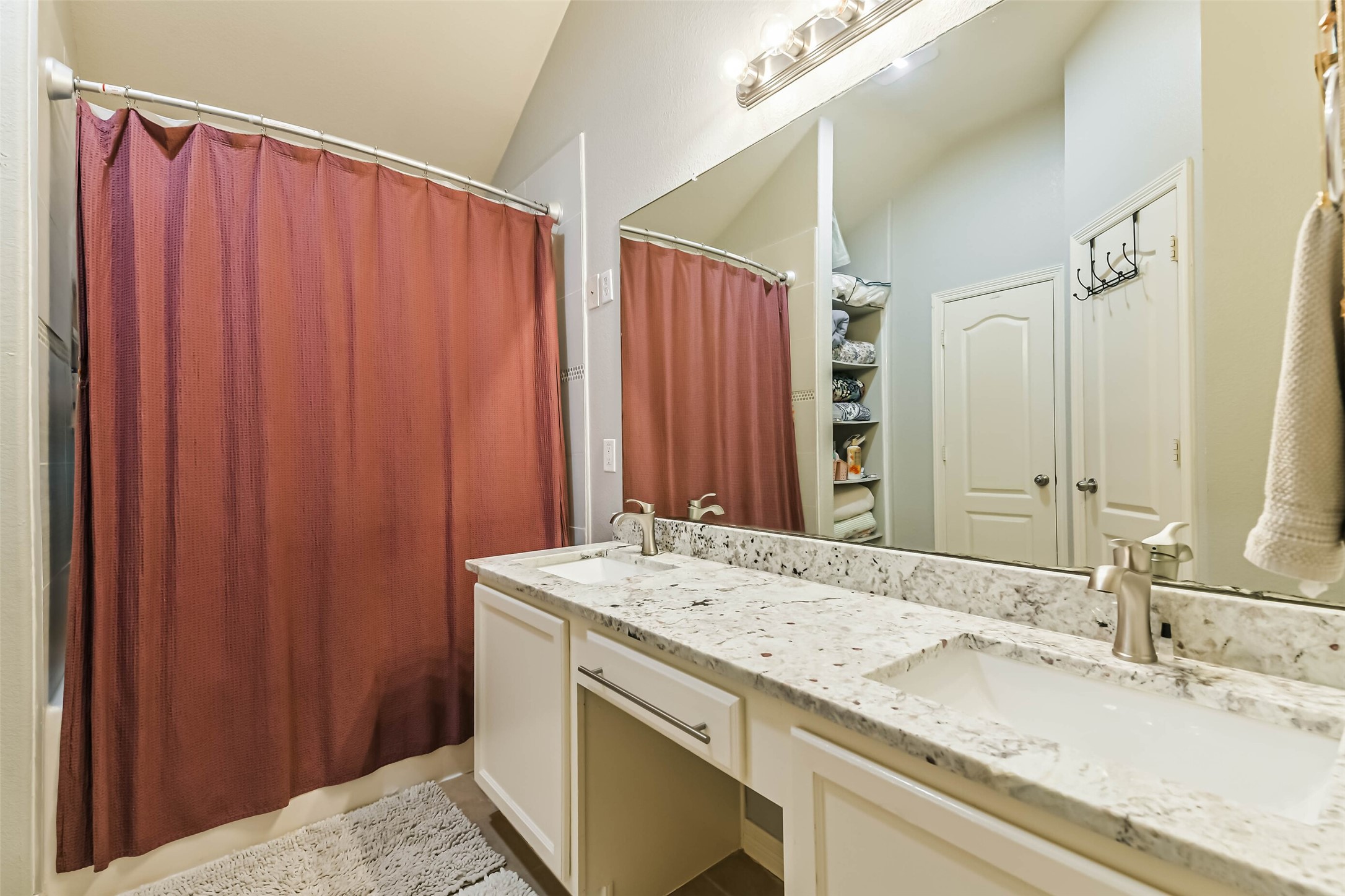 18606 Walden Glen Circle Property Photo 25