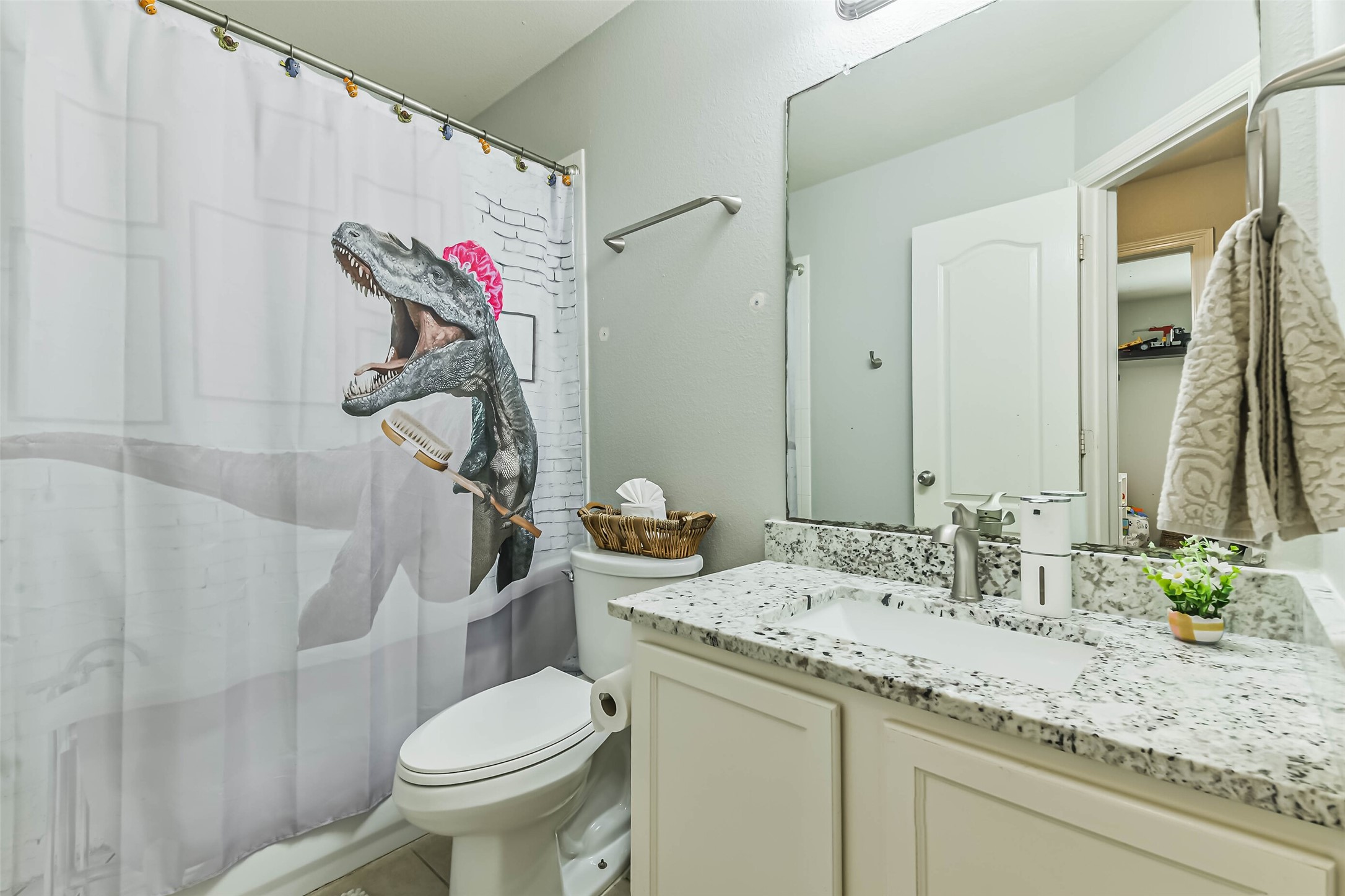 18606 Walden Glen Circle Property Photo 28