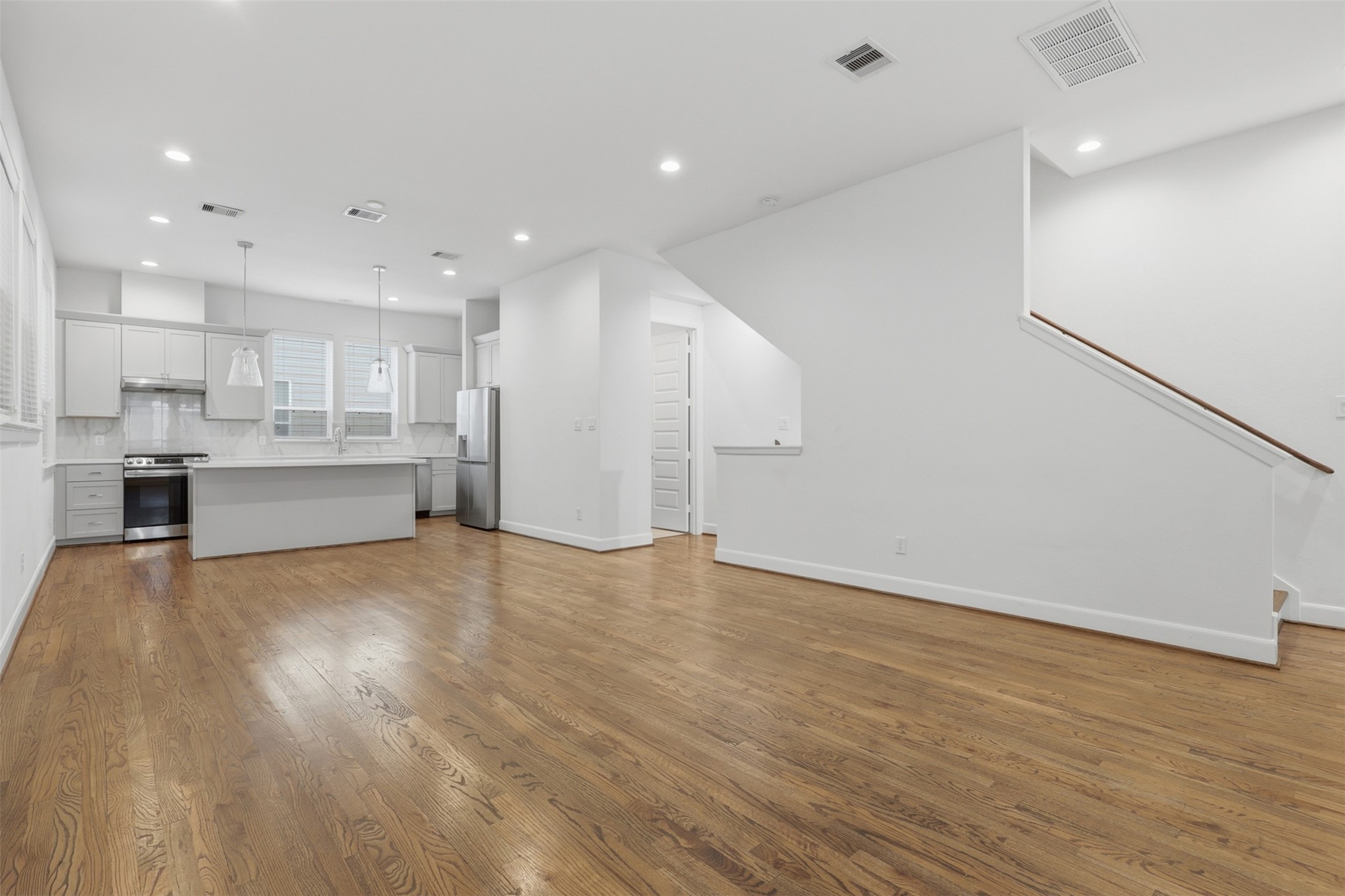 2709 Clinton Drive Property Photo 11