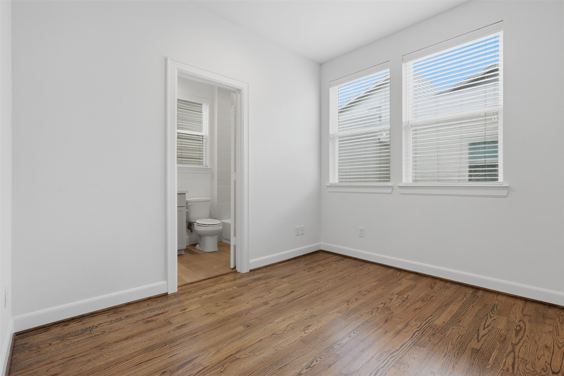 2709 Clinton Drive Property Photo 22