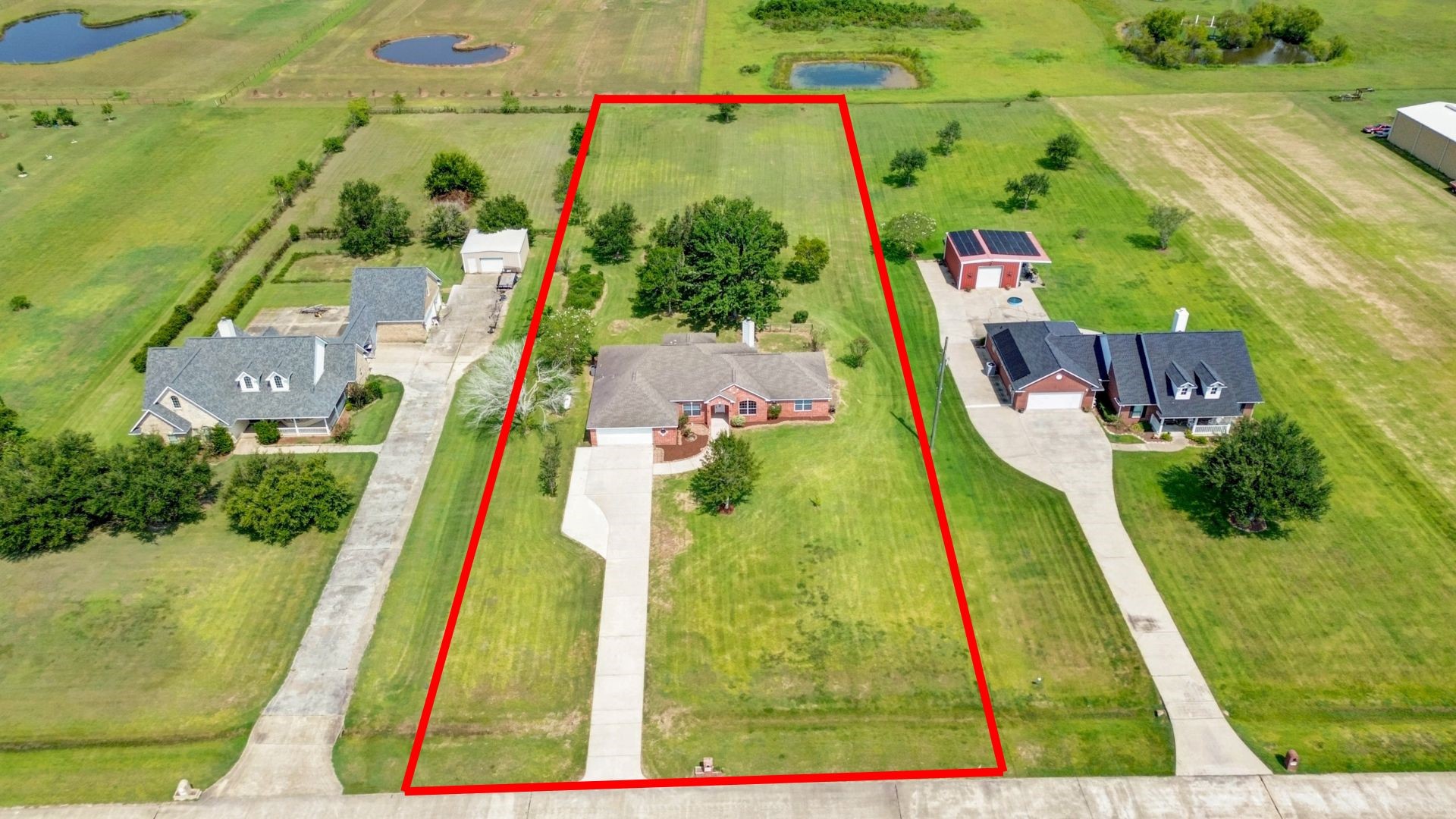 7411 Augusta Lane Property Photo 4