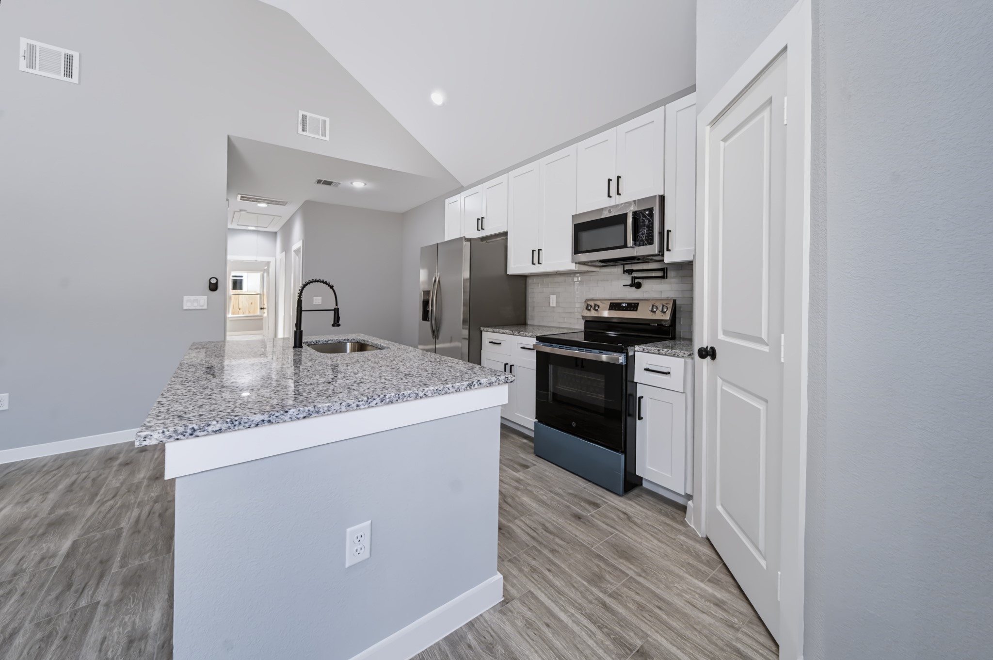 16733 E Hammon Property Photo 8