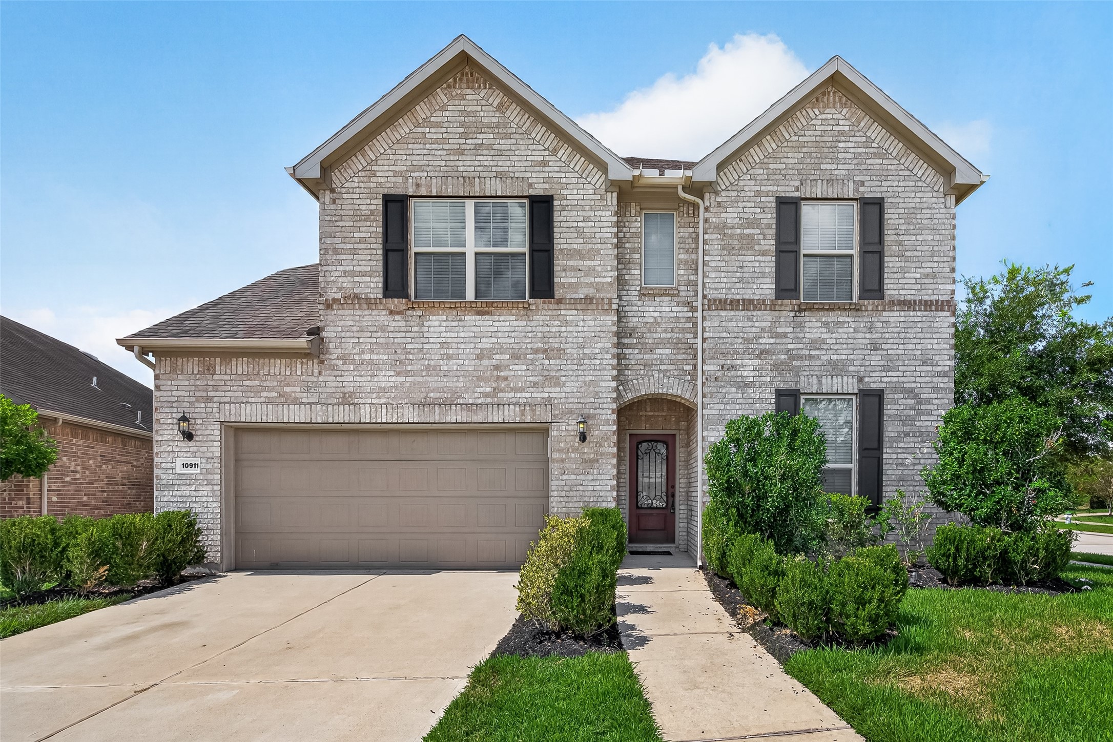 10911 Birchwood Knoll Court Property Photo 2