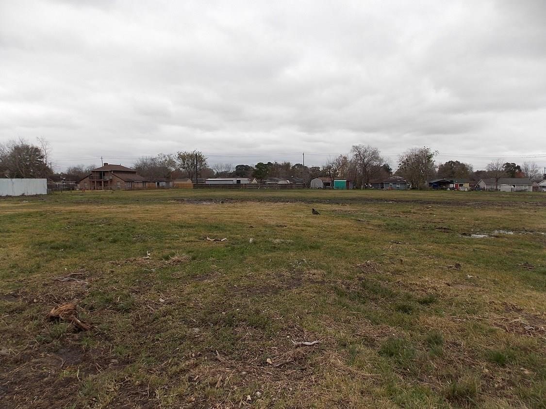 2619 Red Bluff Property Photo 6
