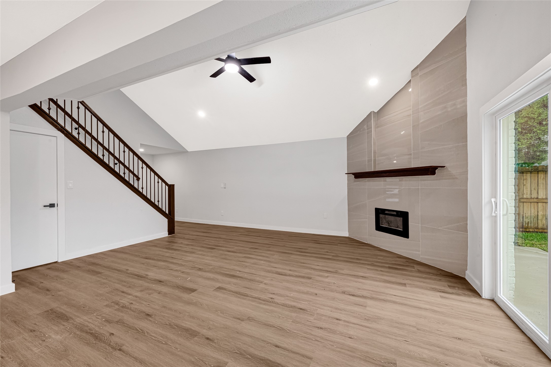 3415 Lapstone Drive Property Photo 5