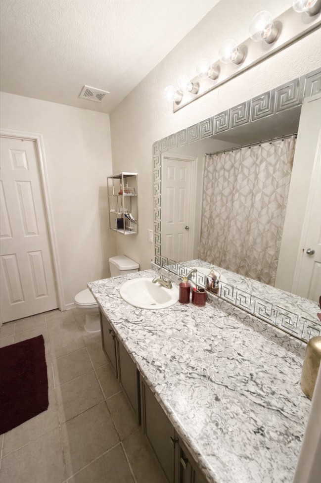 4215 Oakview Creek Lane Property Photo 7