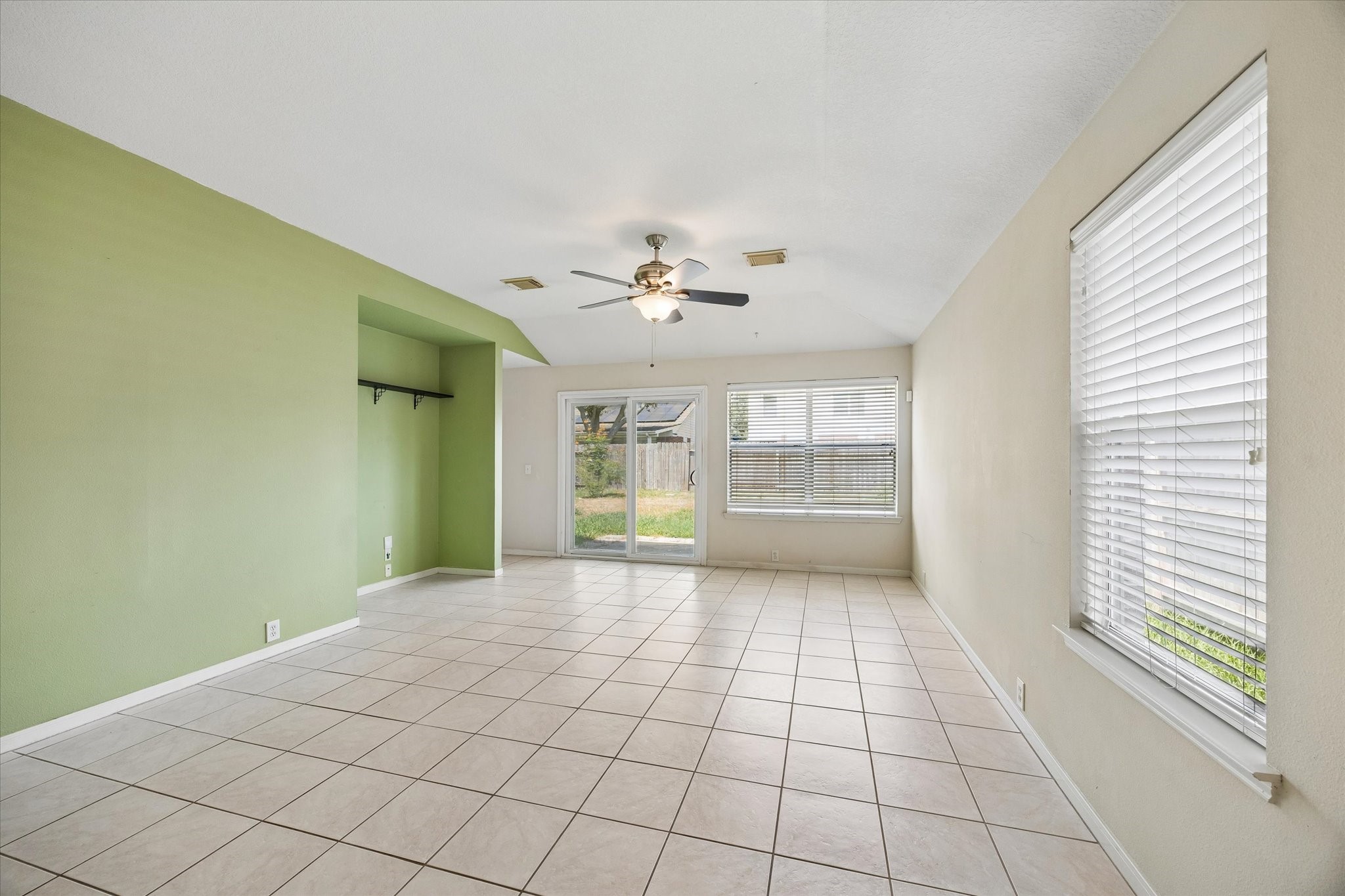 17418 Turquoise Stream Drive Property Photo 5