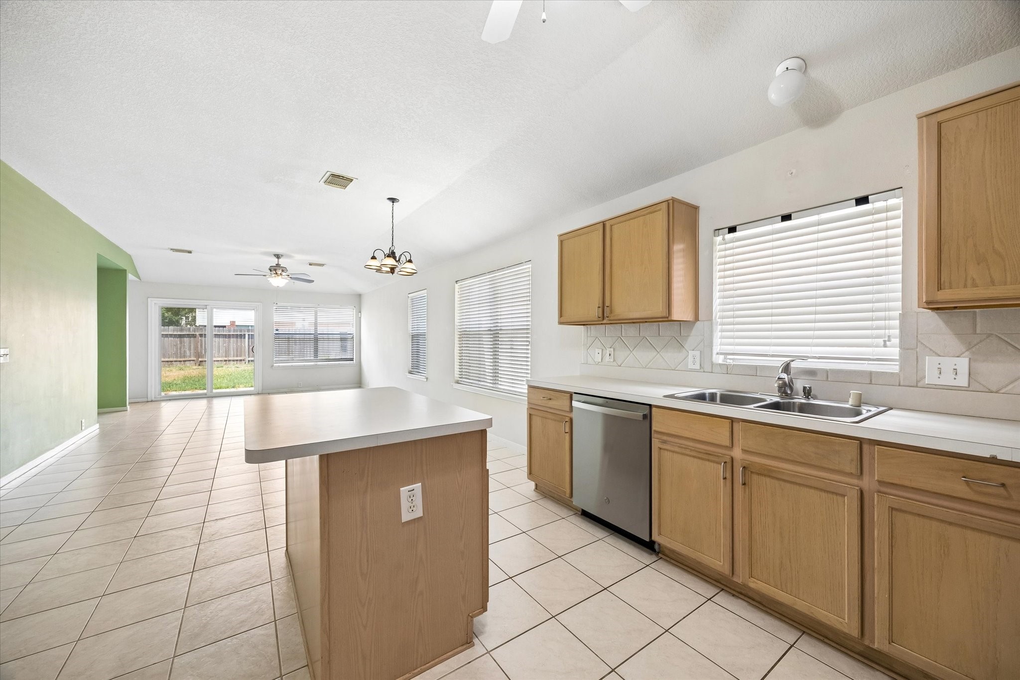 17418 Turquoise Stream Drive Property Photo 9