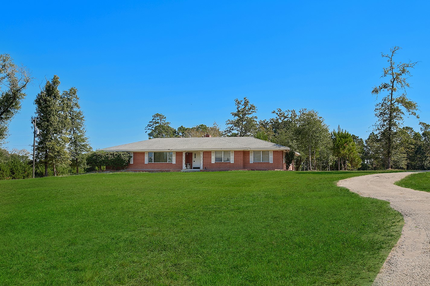 7185 State Highway 75 S Property Photo 1