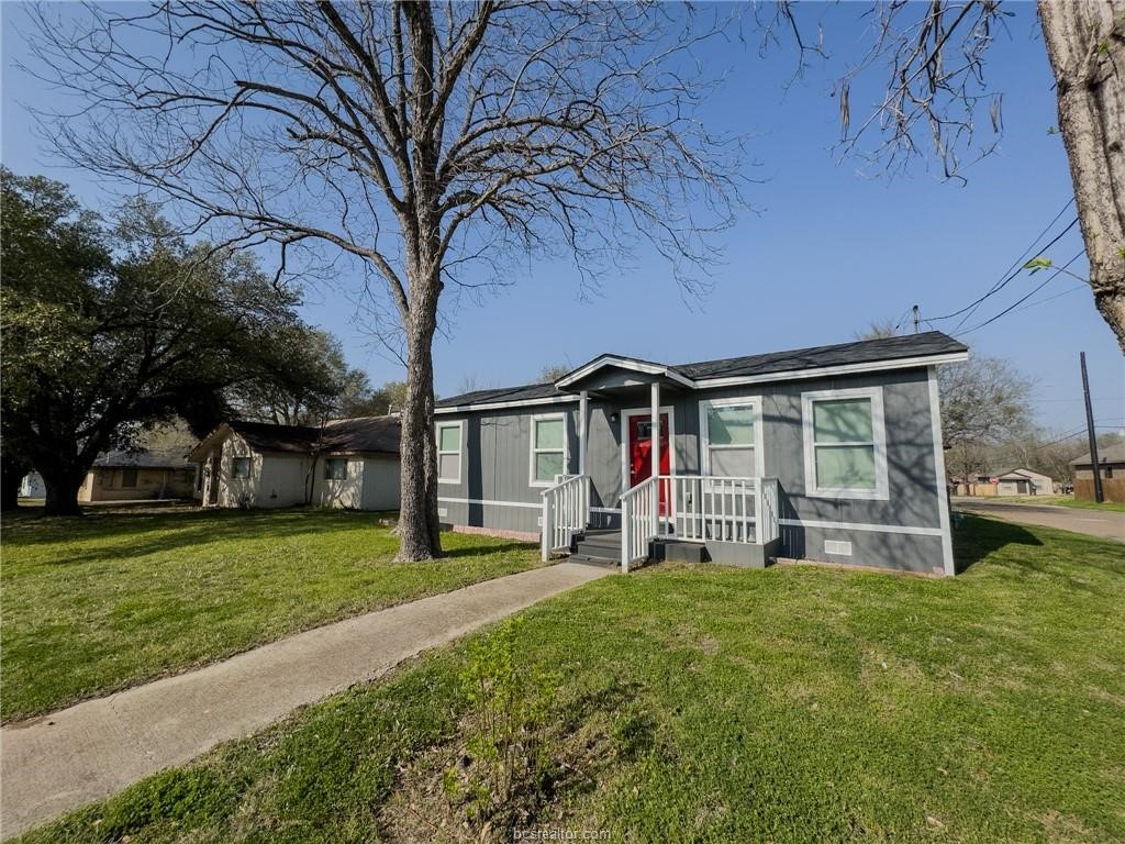 1000 W 17th Street Property Photo