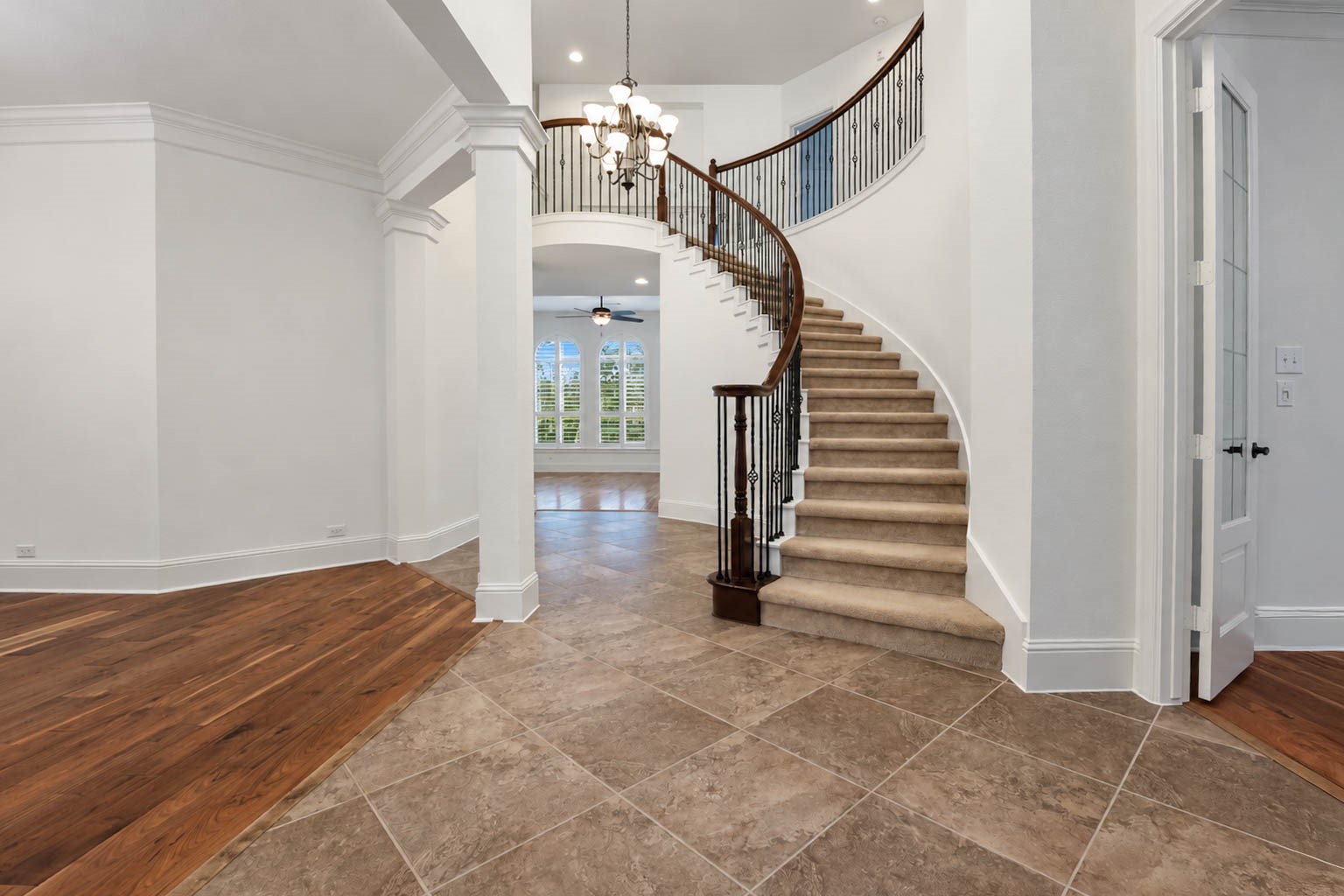 5403 Mesquite Ridge Street Property Photo 7