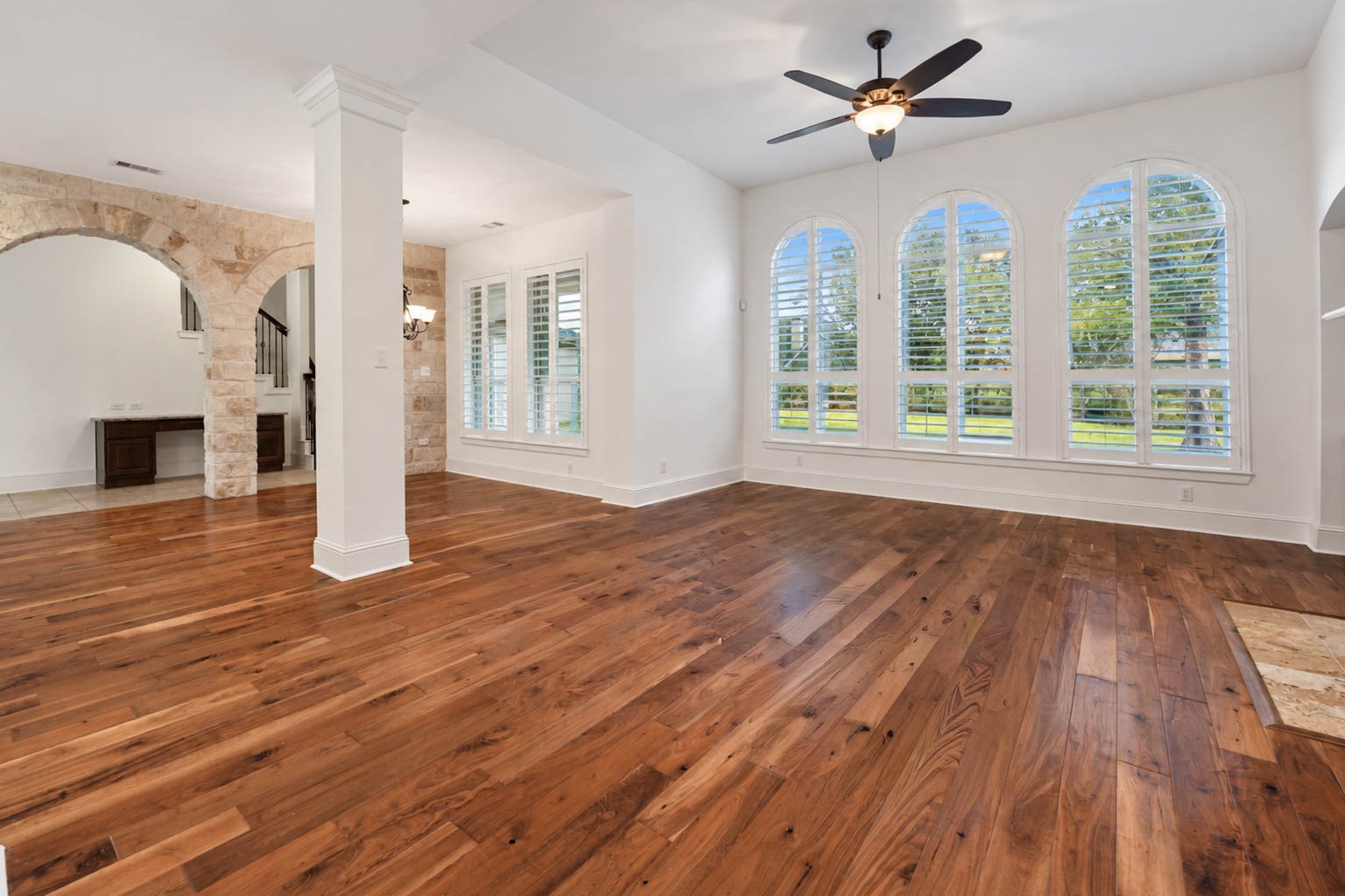 5403 Mesquite Ridge Street Property Photo 13