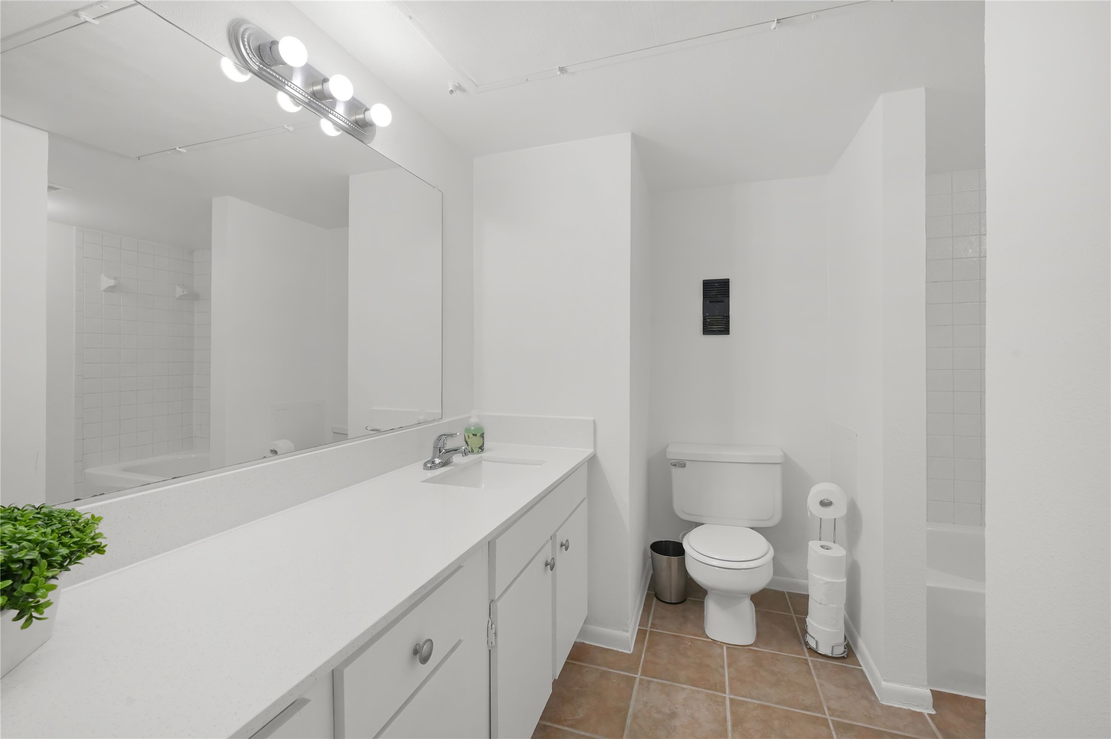 8425 Hearth Drive 22 Property Photo 12