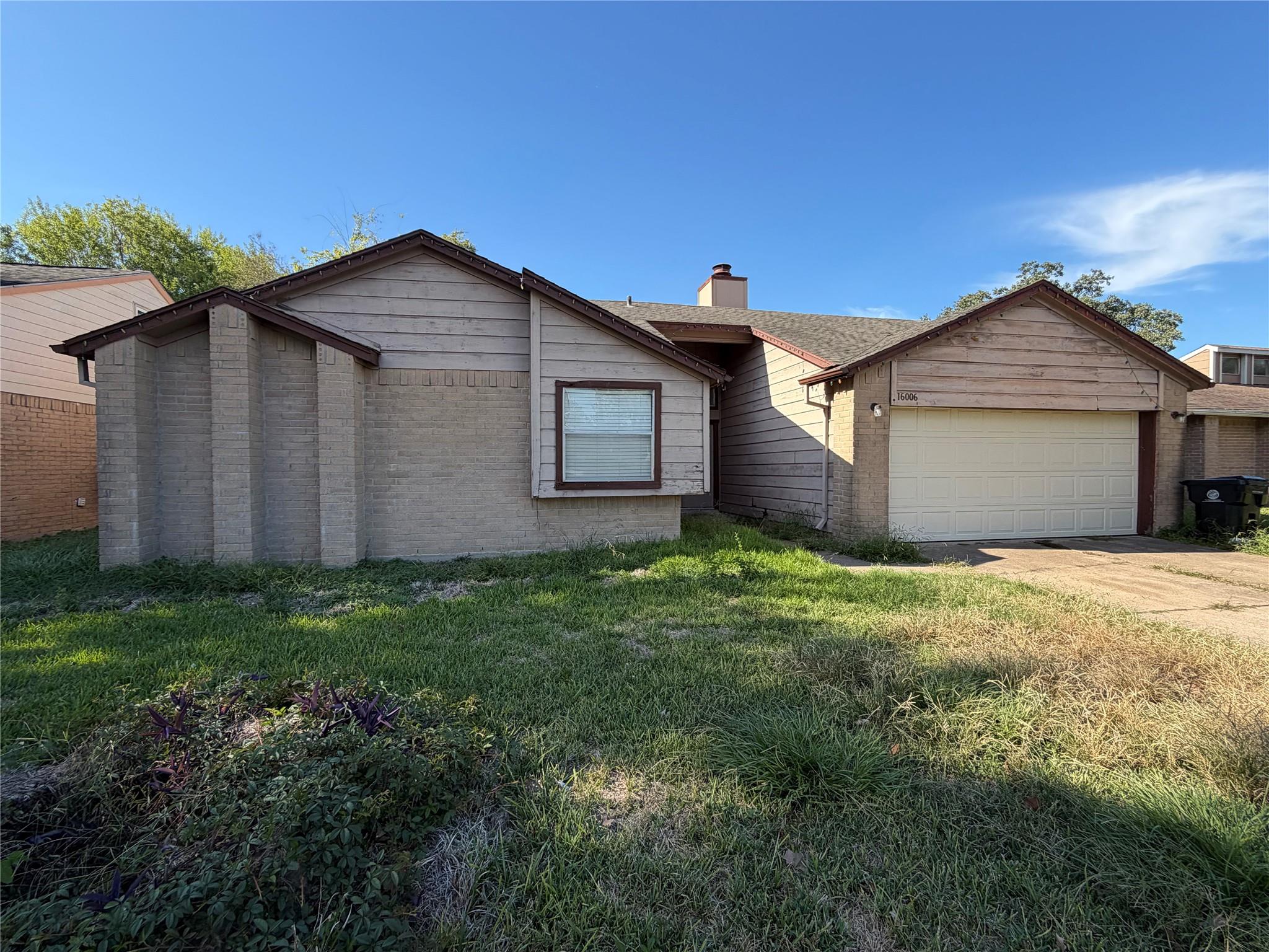 16006 Corsair Road Property Photo 4