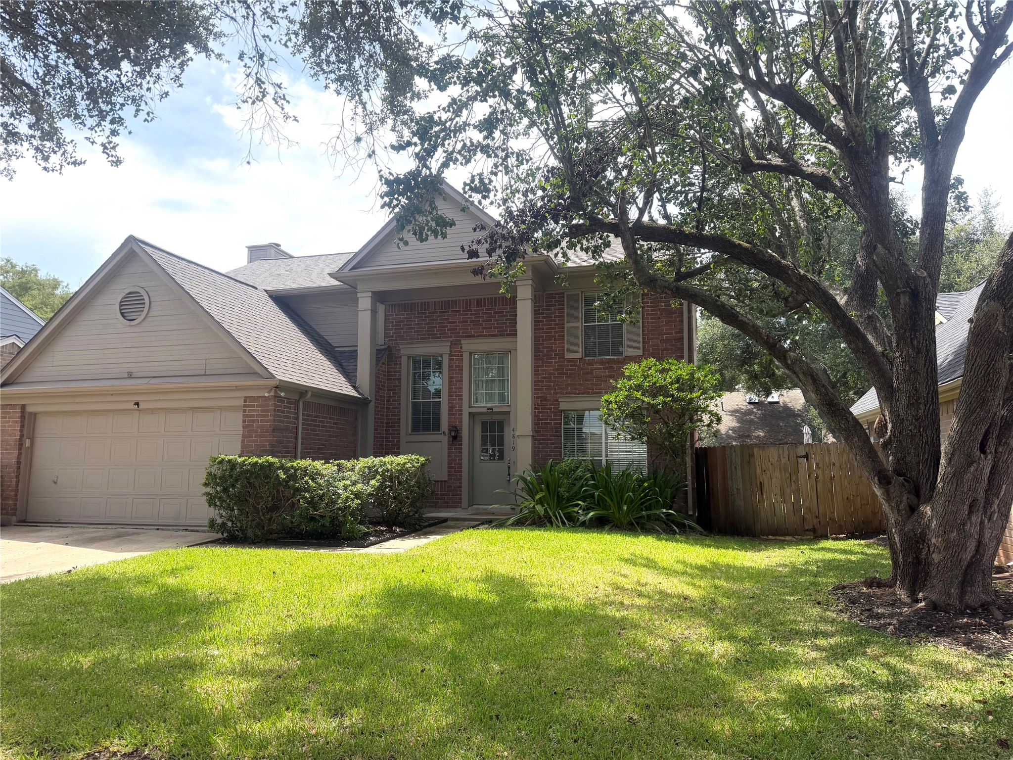 4819 Sunshine Drive Property Photo 2