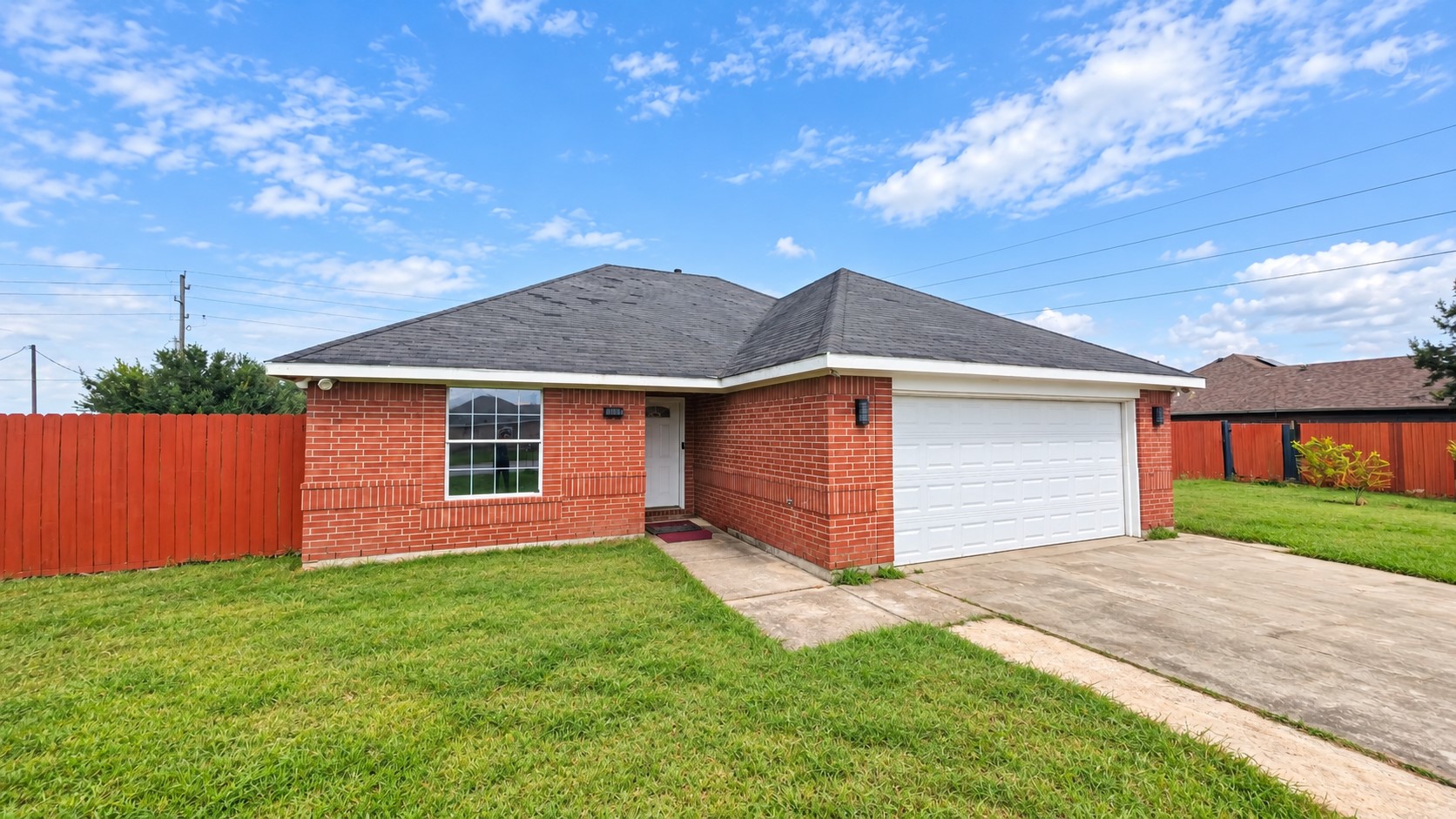10803 Alex Drive Property Photo 2