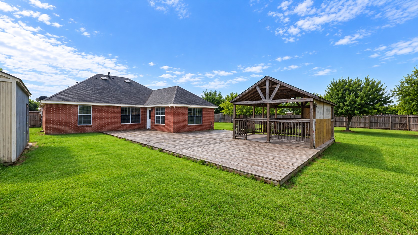 10803 Alex Drive Property Photo 15