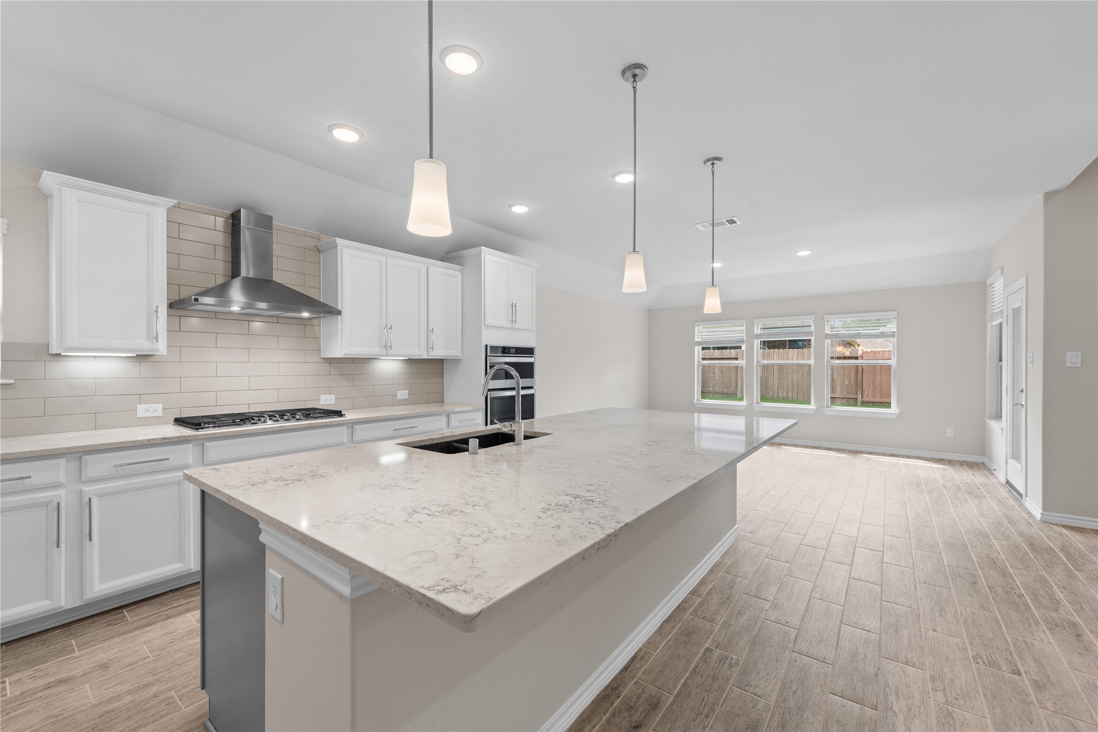 25119 Sundance Park Lane Property Photo 8