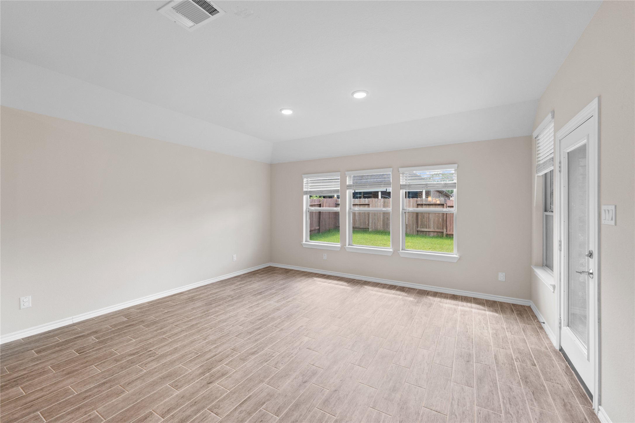 25119 Sundance Park Lane Property Photo 12