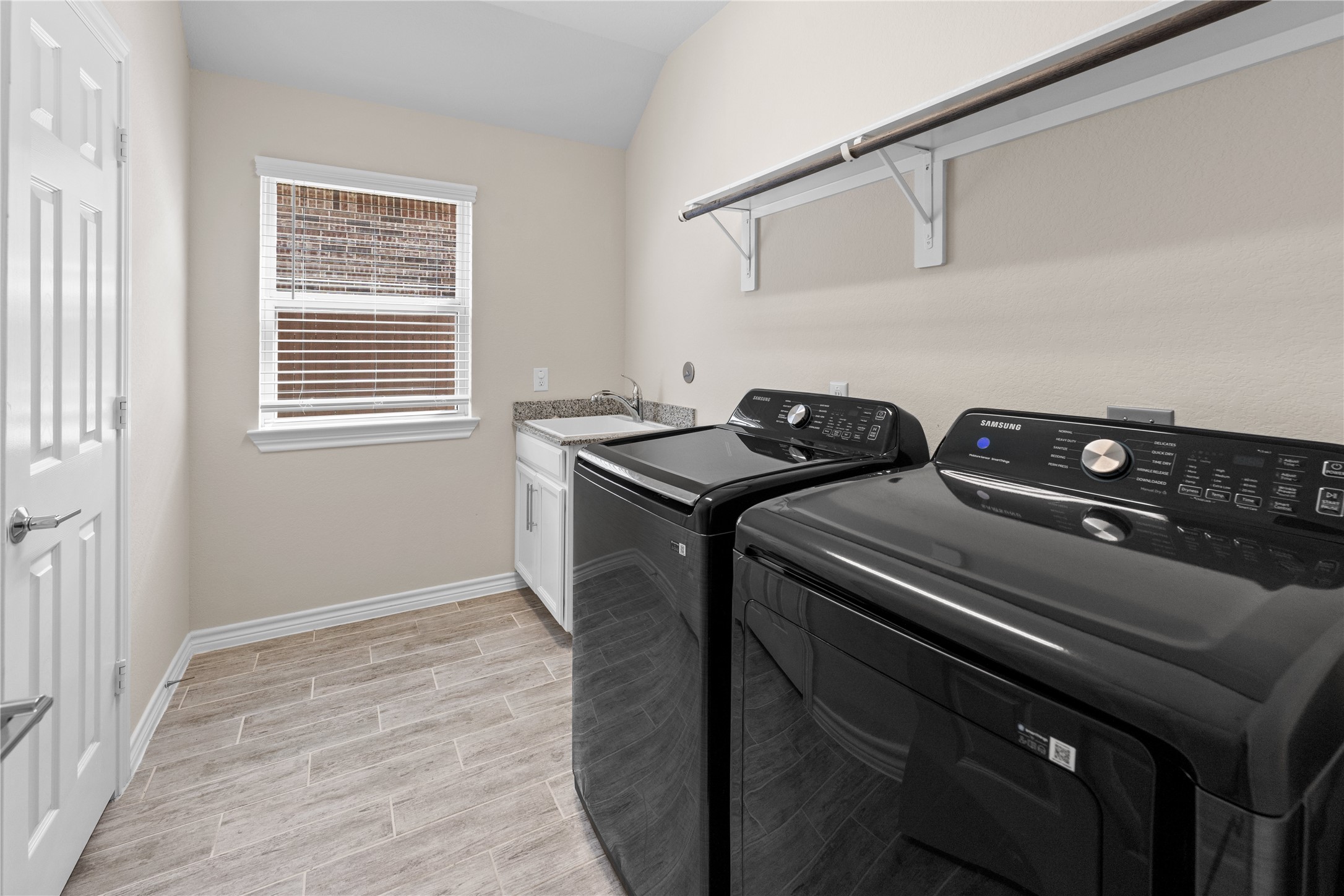 25119 Sundance Park Lane Property Photo 34