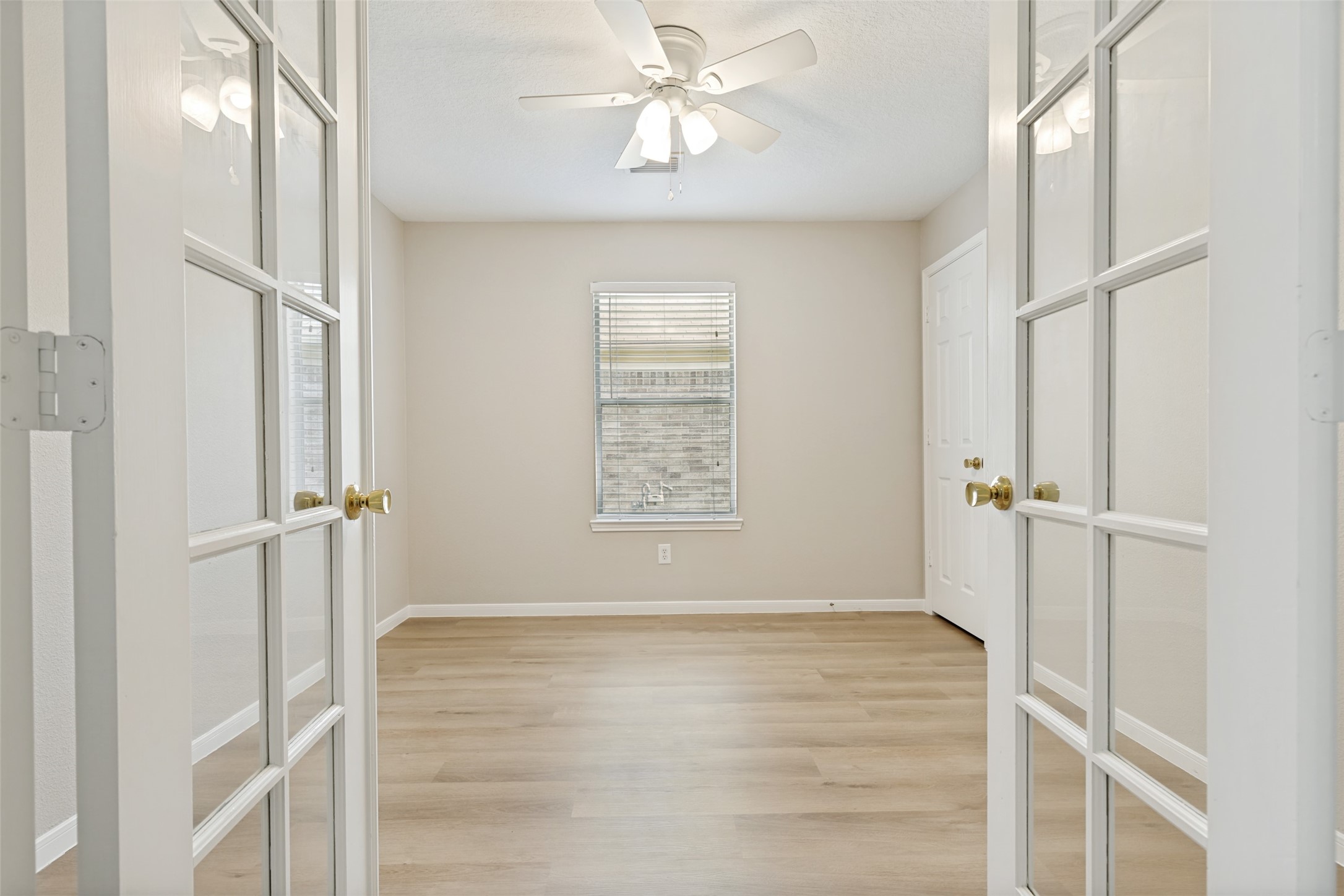 2239 Tourney Lane Property Photo 10
