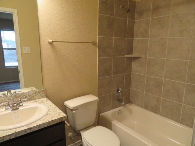 120 East Ash Street Property Photo 6