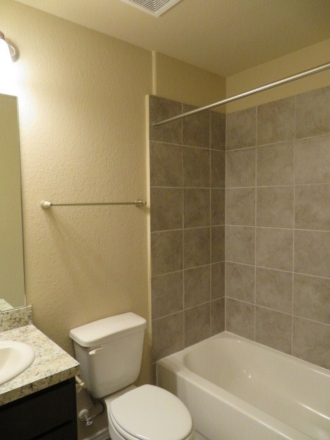 120 East Ash Street Property Photo 12