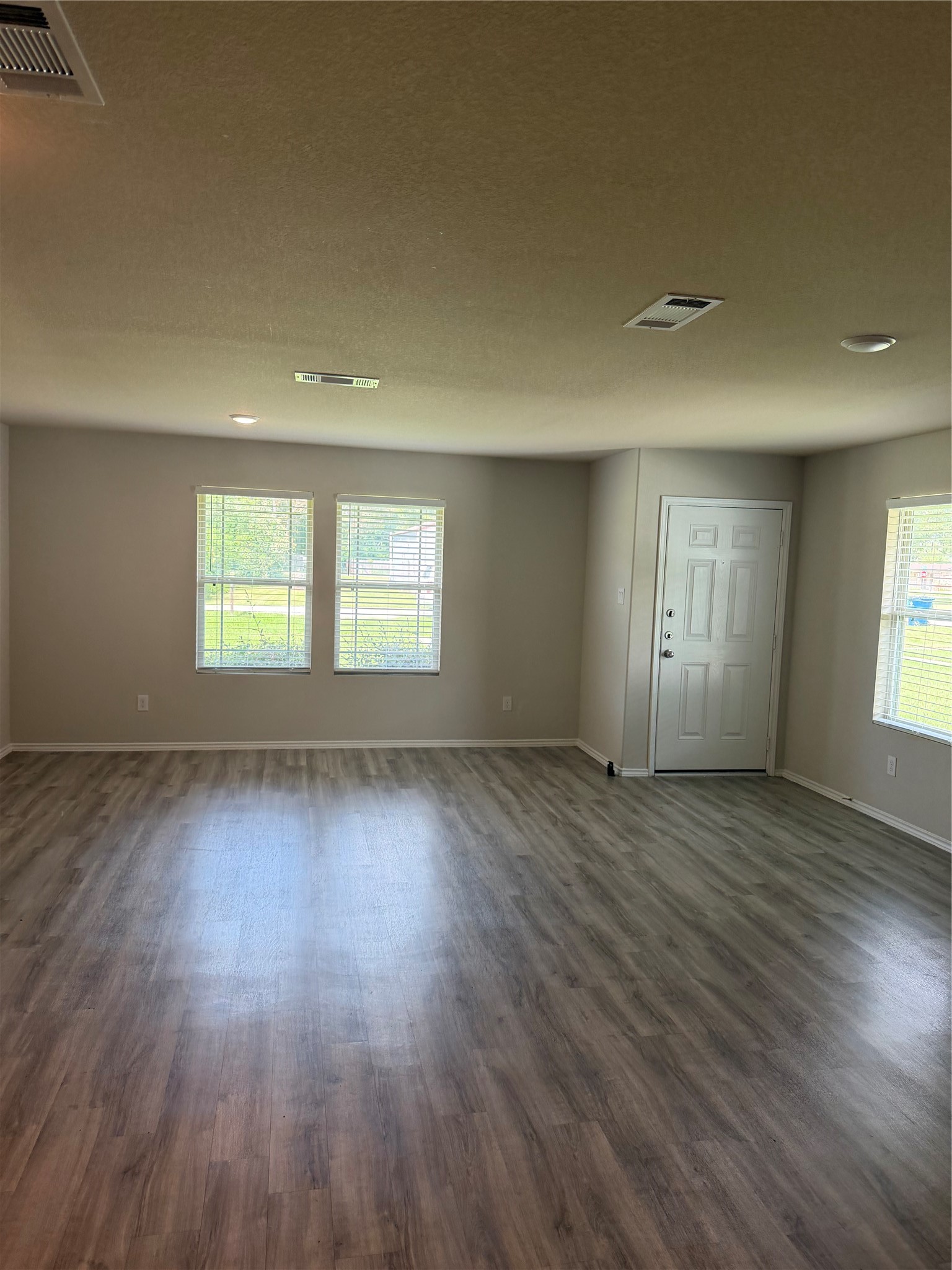 120 East Ash Street Property Photo 17