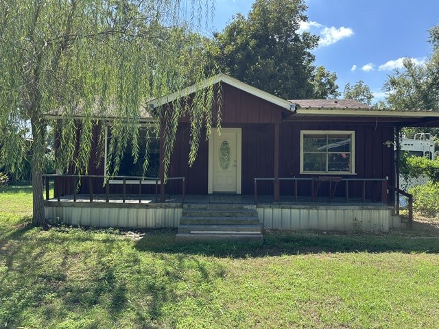 809 E Clark Avenue Property Photo 1